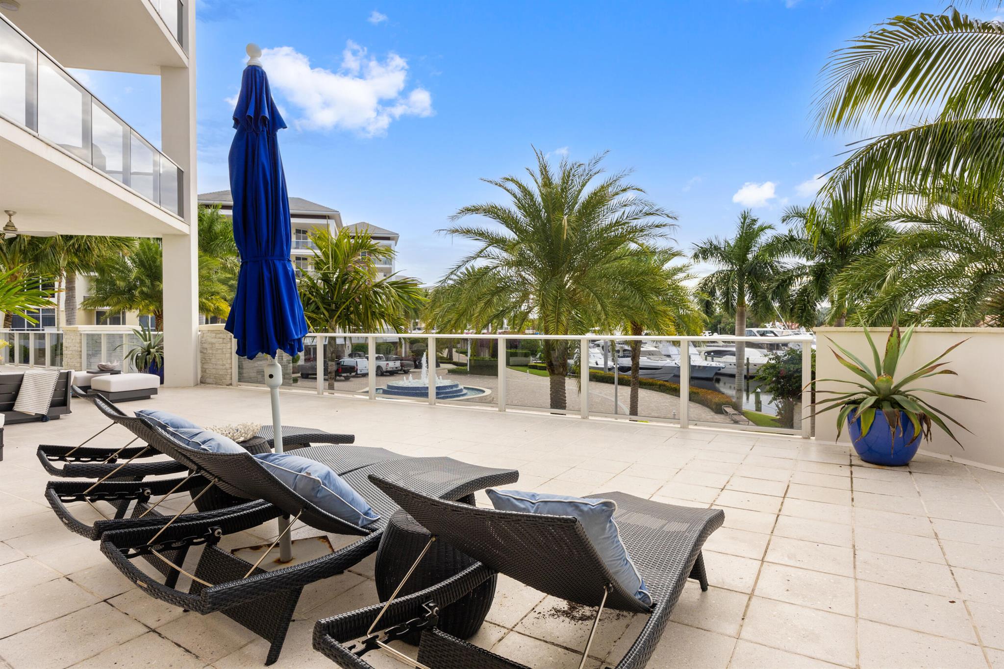 Image to showcase the property located at 2720 Donald Ross Road 203