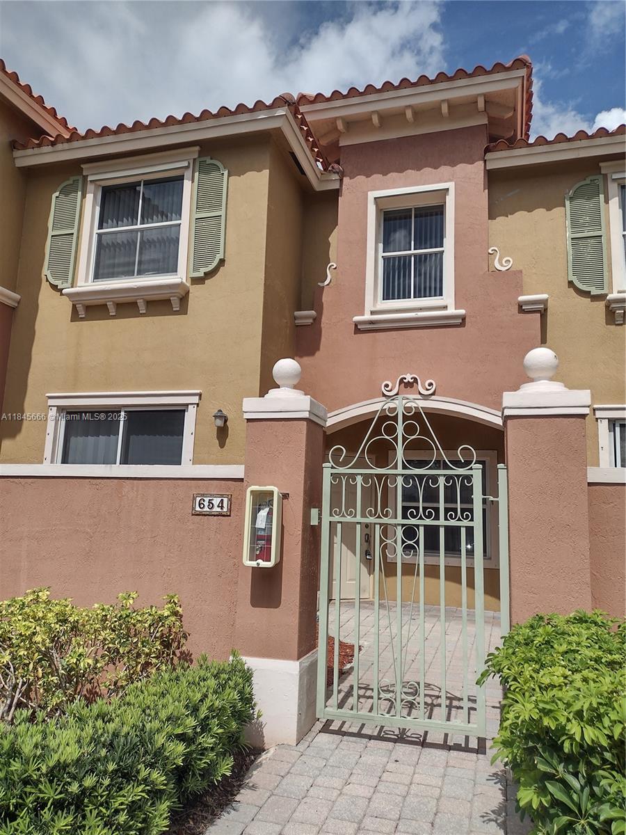 Property photo # 0