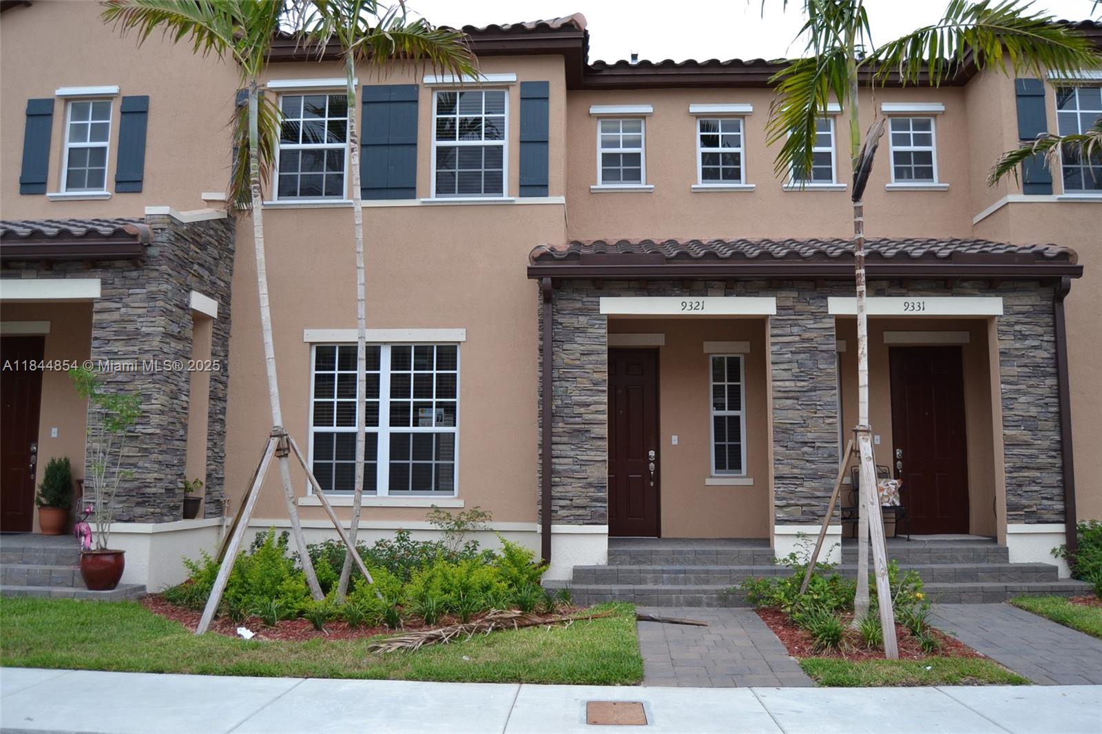 Property photo # 0