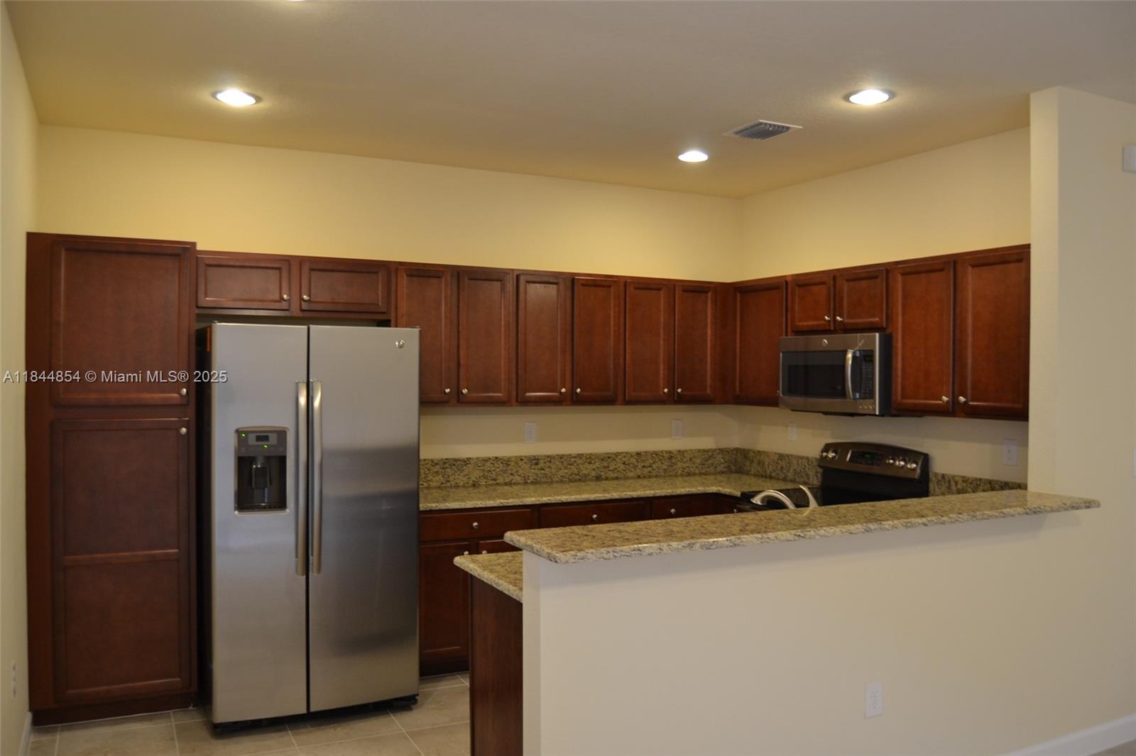 Property photo # 6