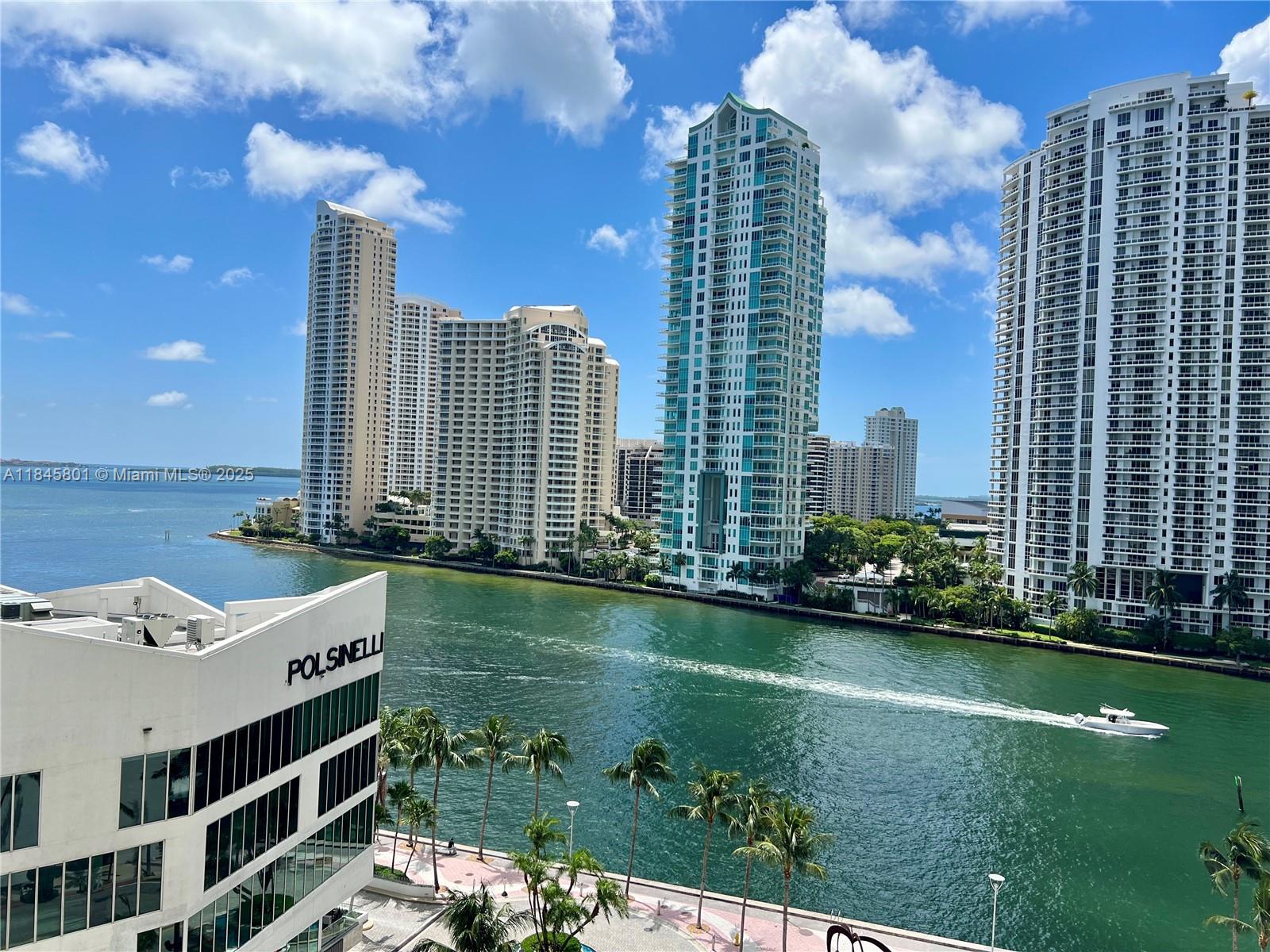 300 S Biscayne Blvd #Loft 1028, Miami FL 33131