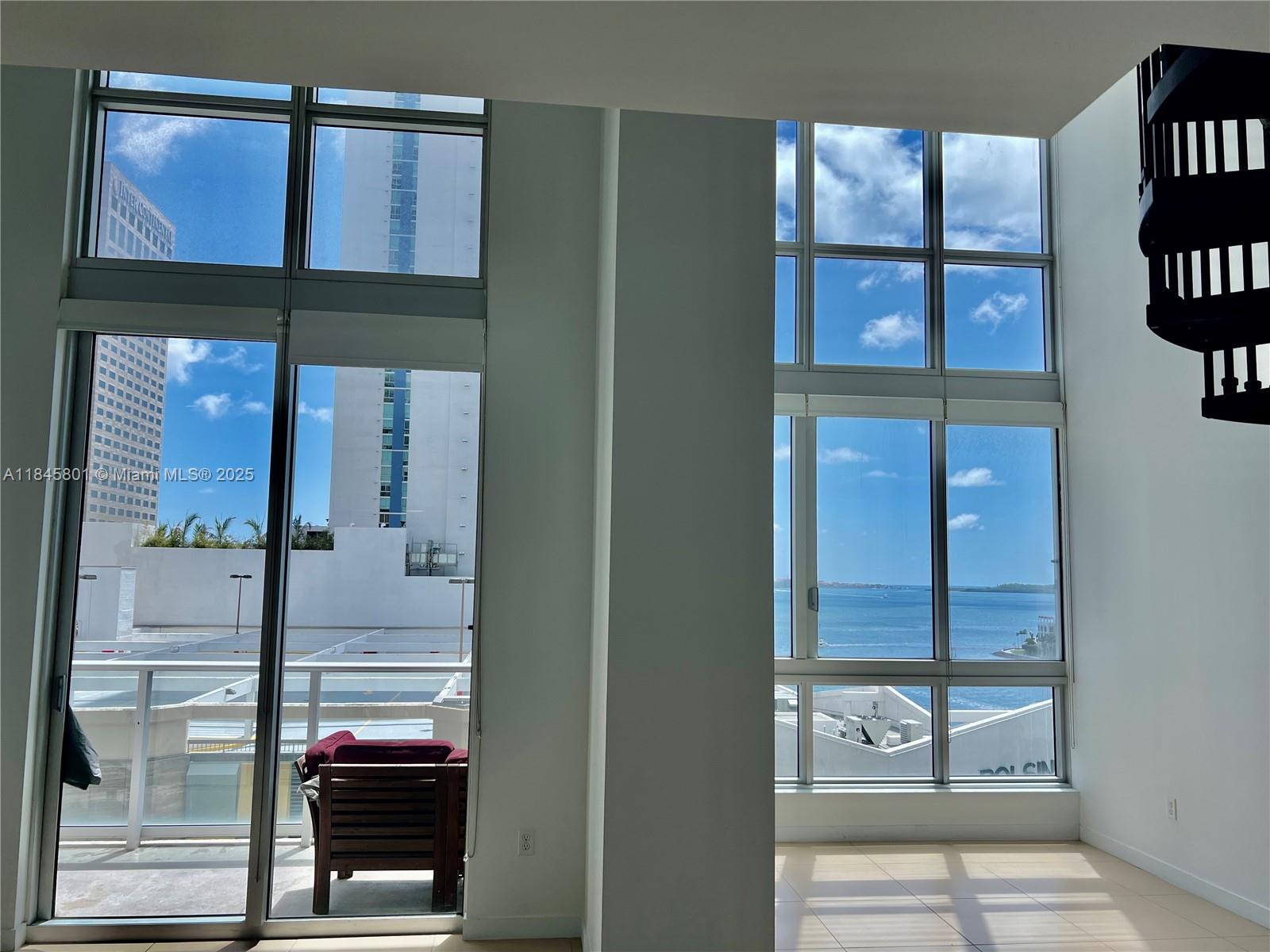 300 S Biscayne Blvd #Loft 1028, Miami FL 33131