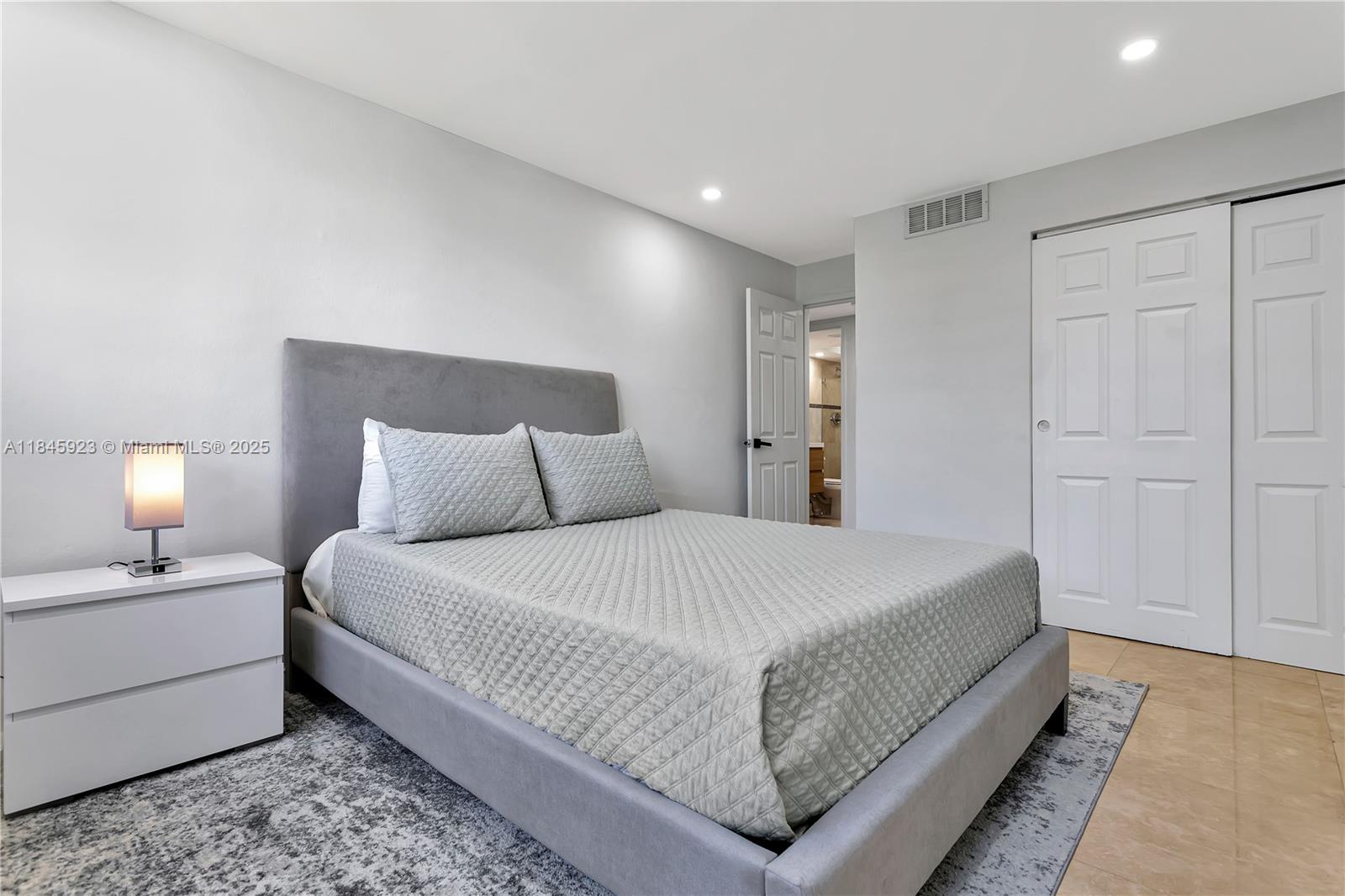 Property photo # 6