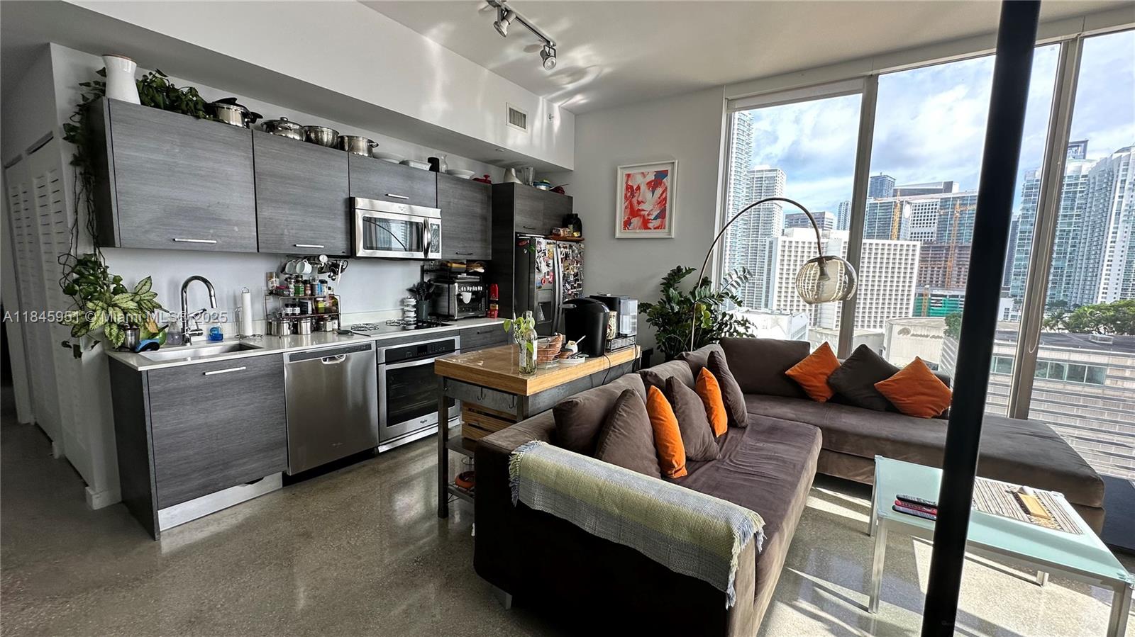 Property photo # 0