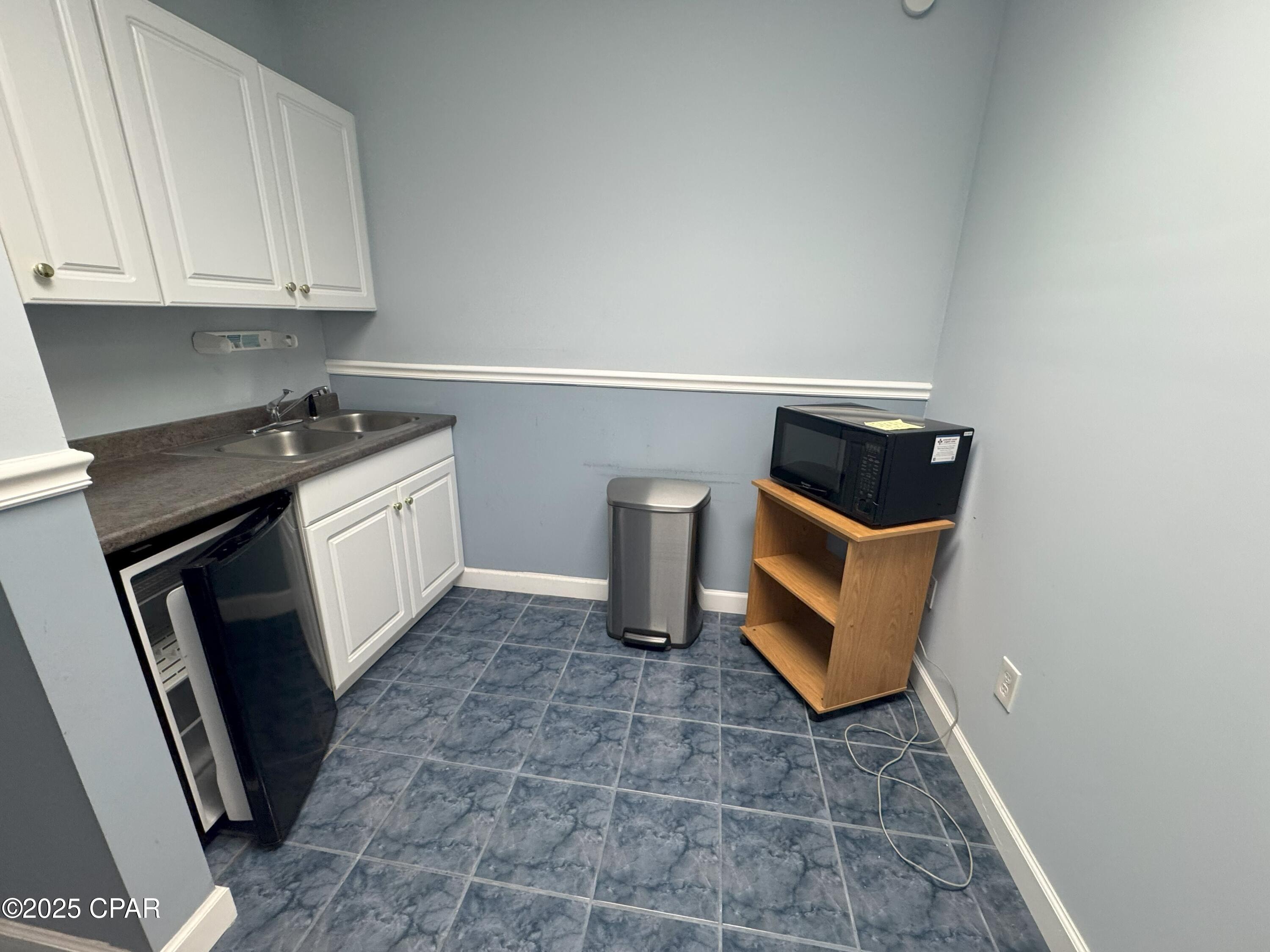Image 3 For 8317 Front Beach Road 15