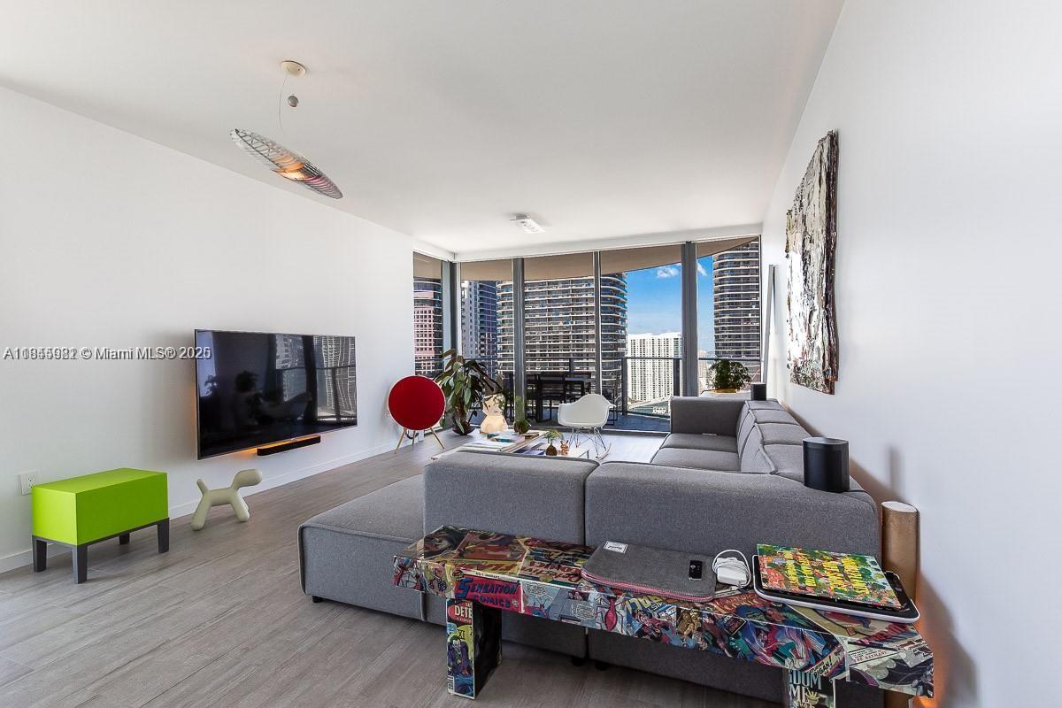 Property photo # 0