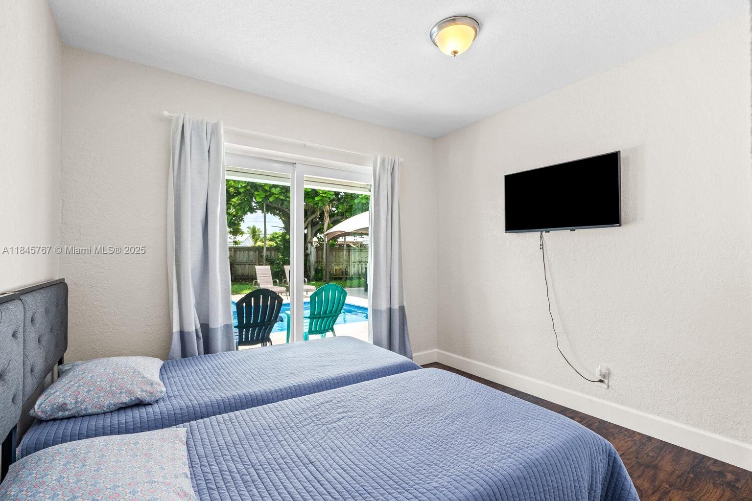 Property photo # 8