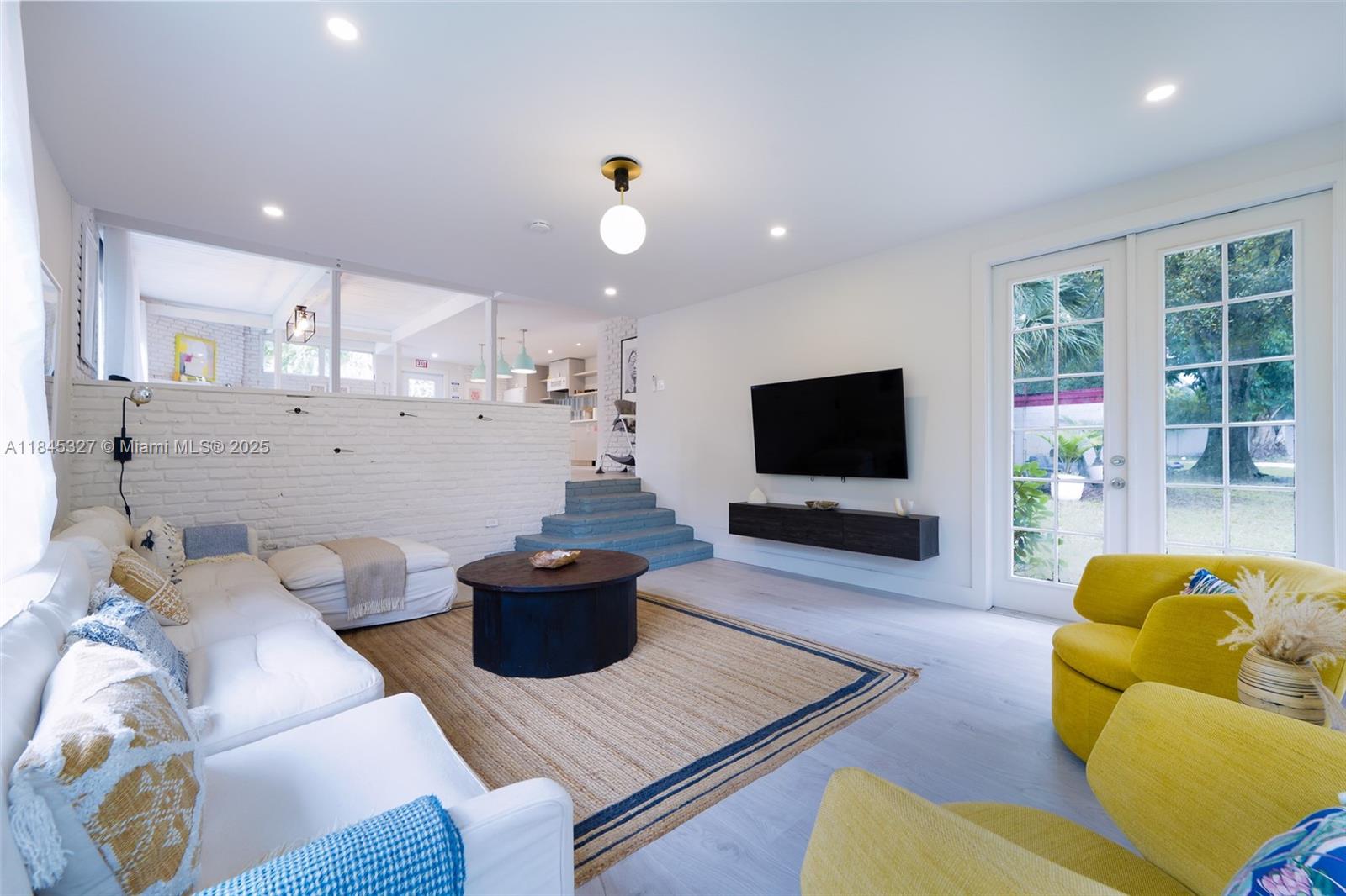 Property photo # 6