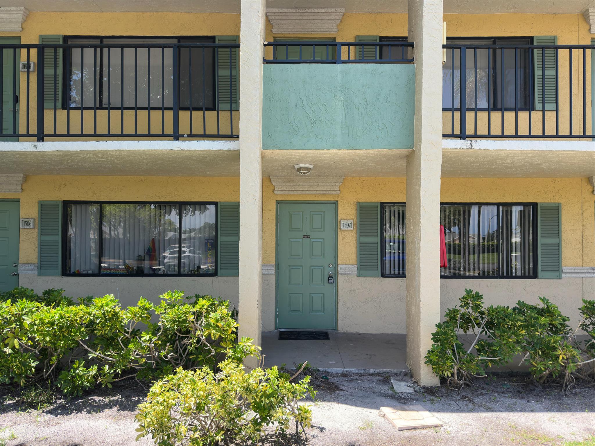 Homes for sale in Boynton Beach, FL | 1507 Meadows Circle W, Boynton Beach, FL 33436 | MLS# R11110007