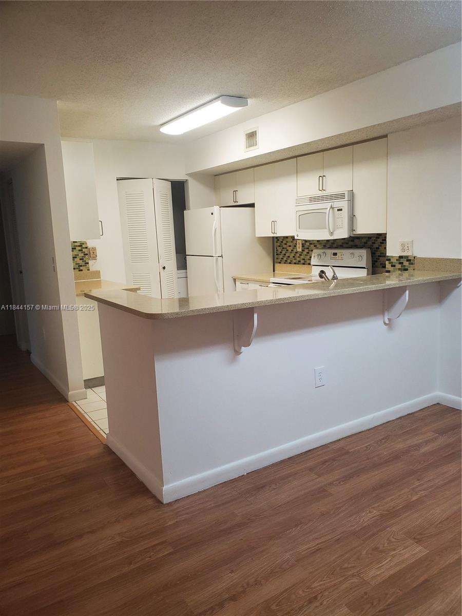 Property photo # 9