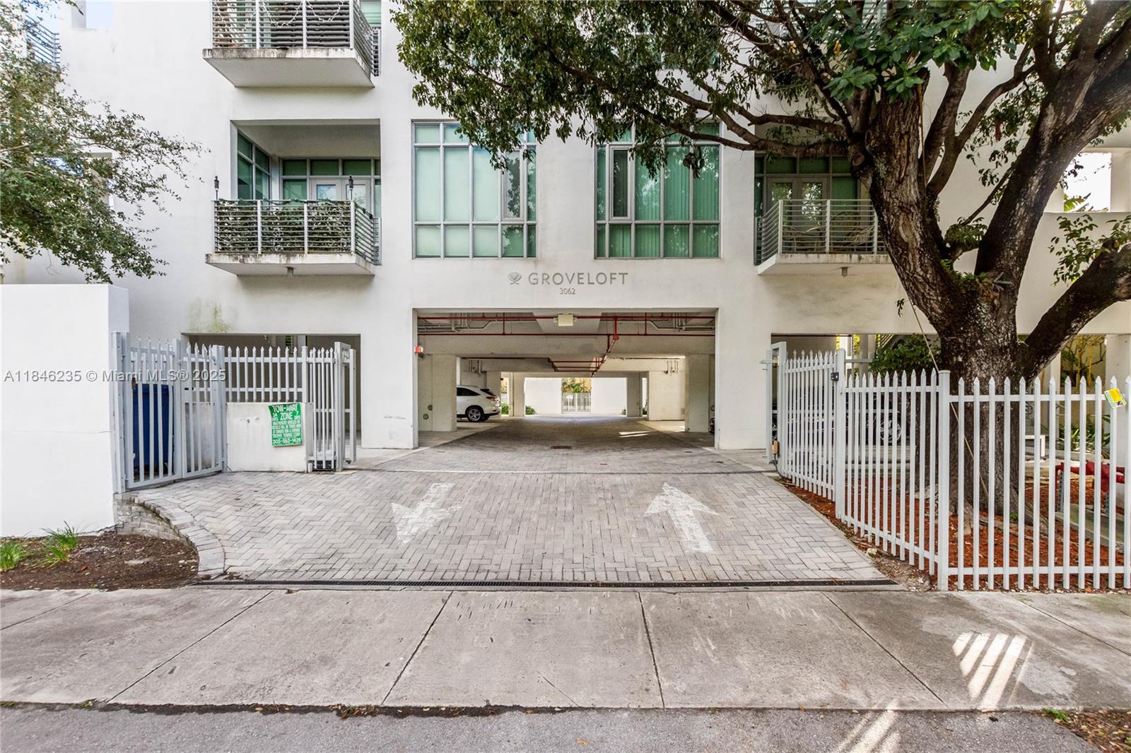 Property photo # 2