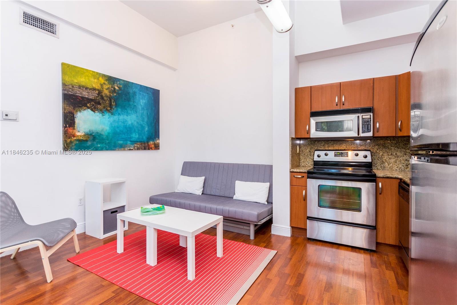 Property photo # 9