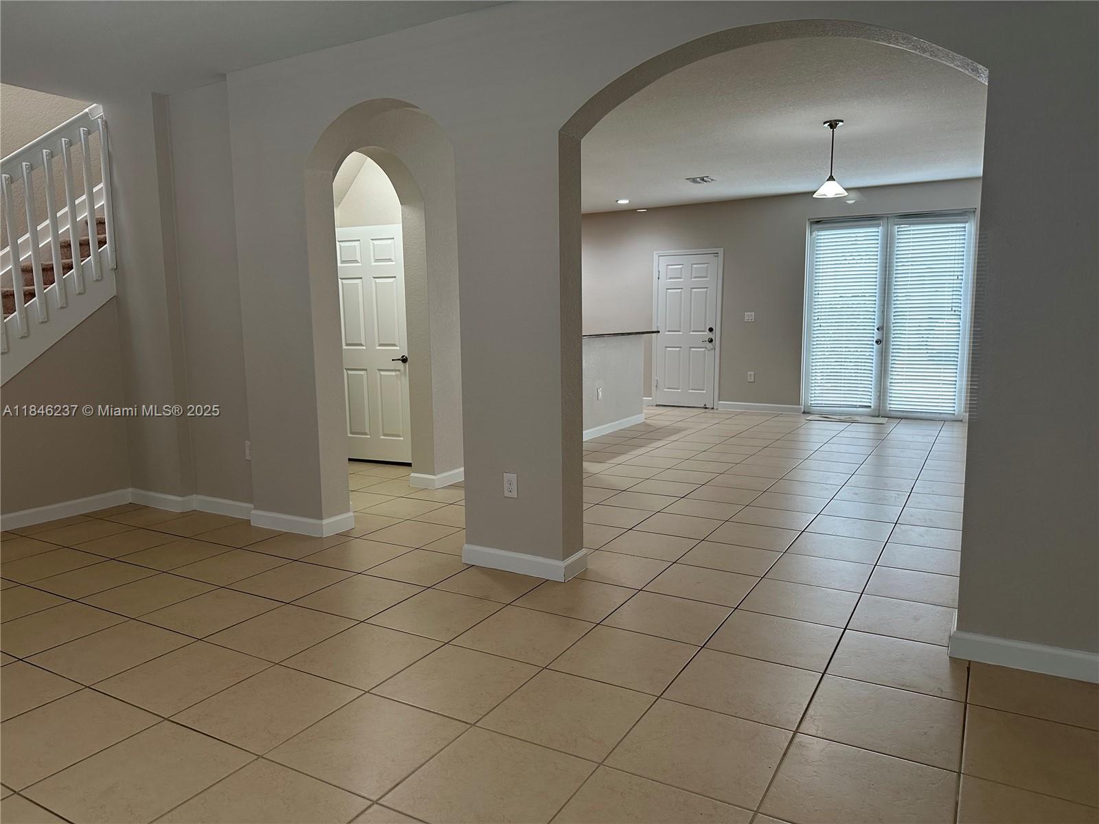 Property photo # 6