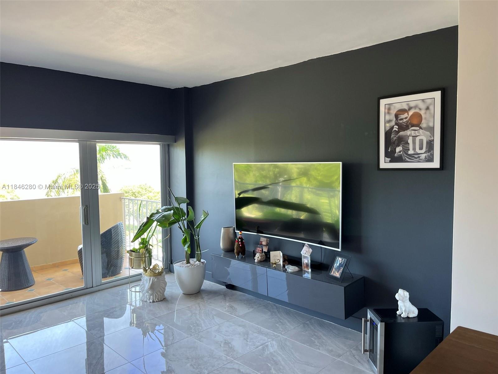 Property photo # 6