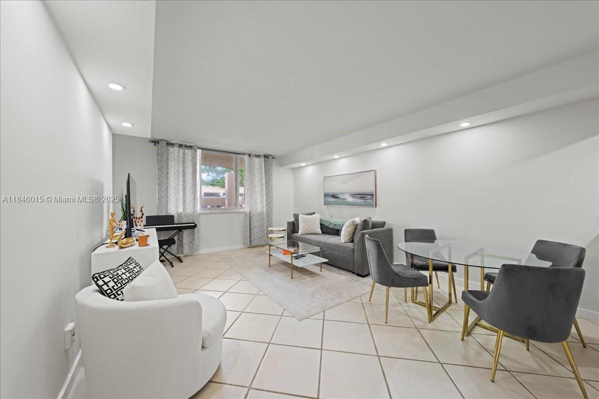 Property photo # 0