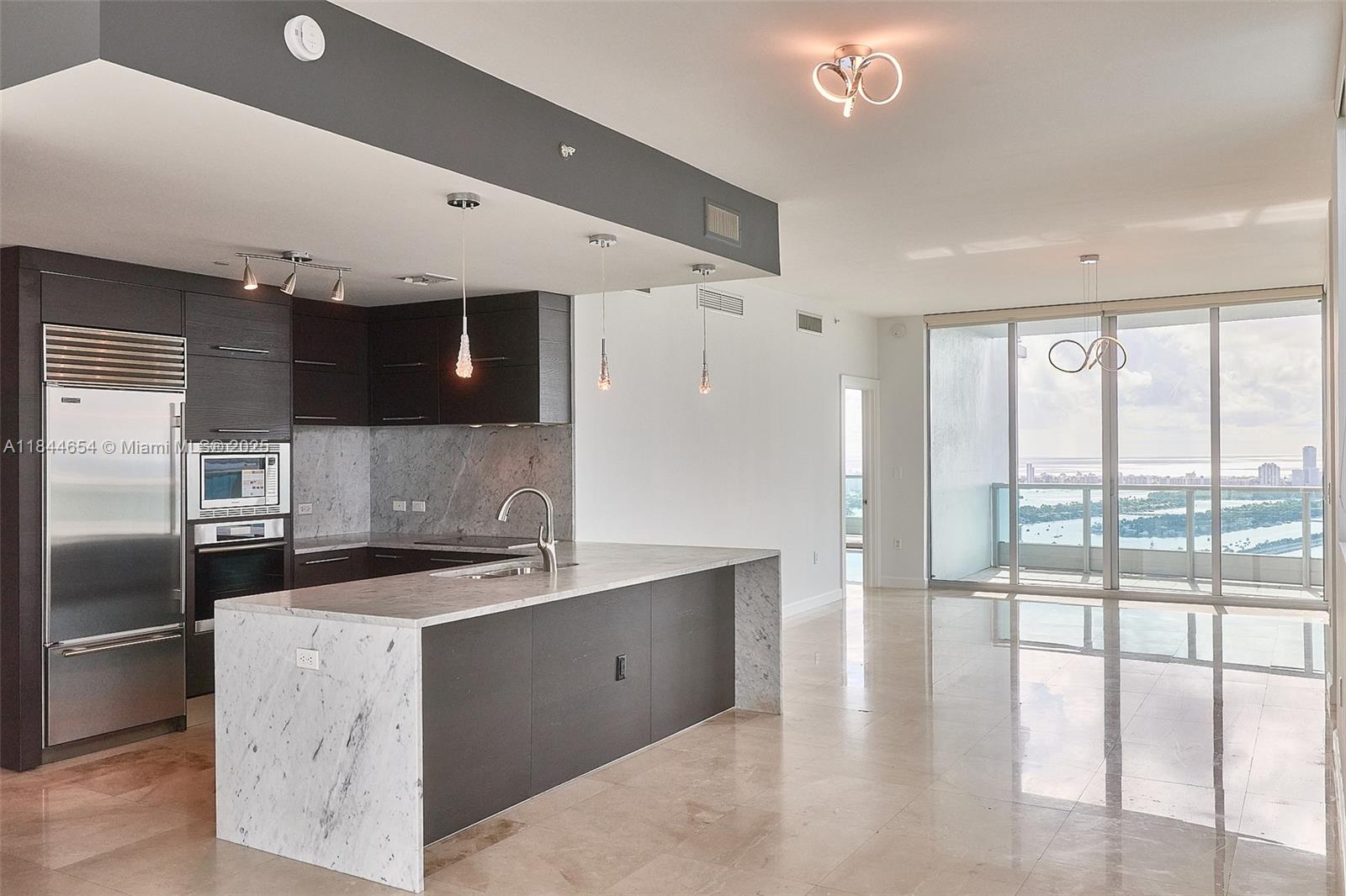 900 Biscayne Blvd #5601, Miami FL 33132