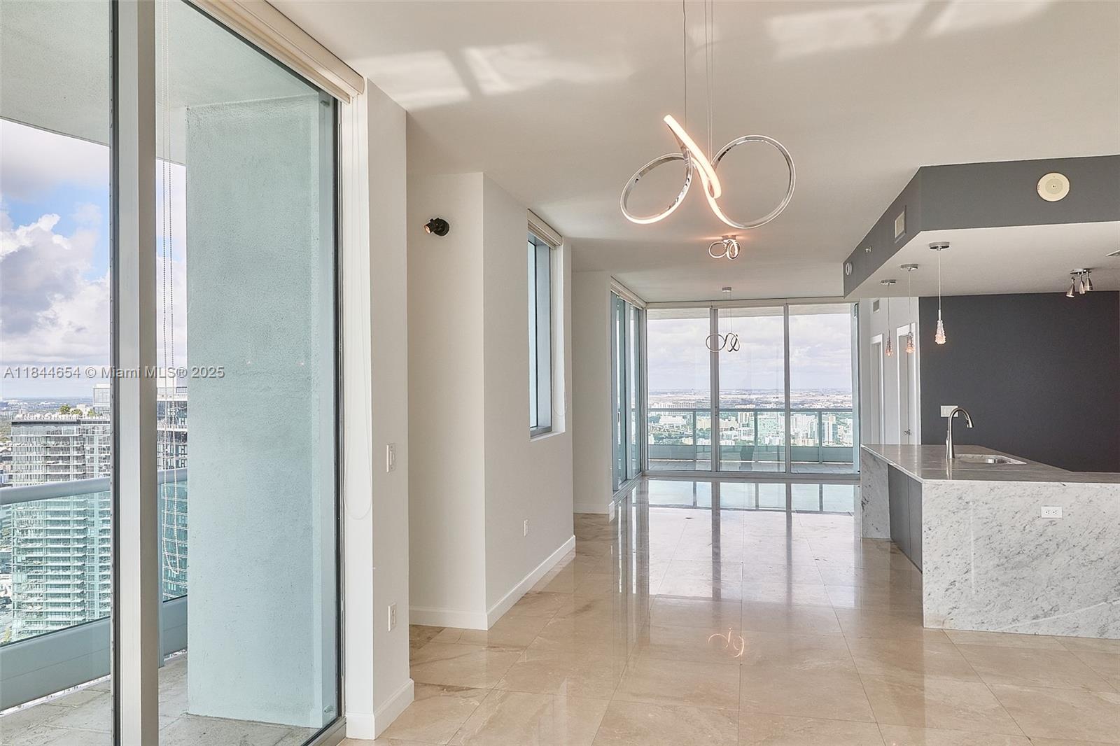 900 Biscayne Blvd #5601, Miami FL 33132