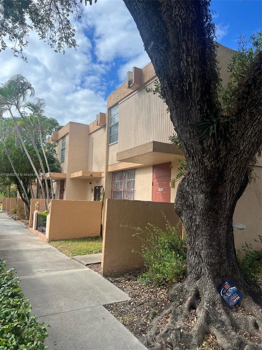 Property photo # 0