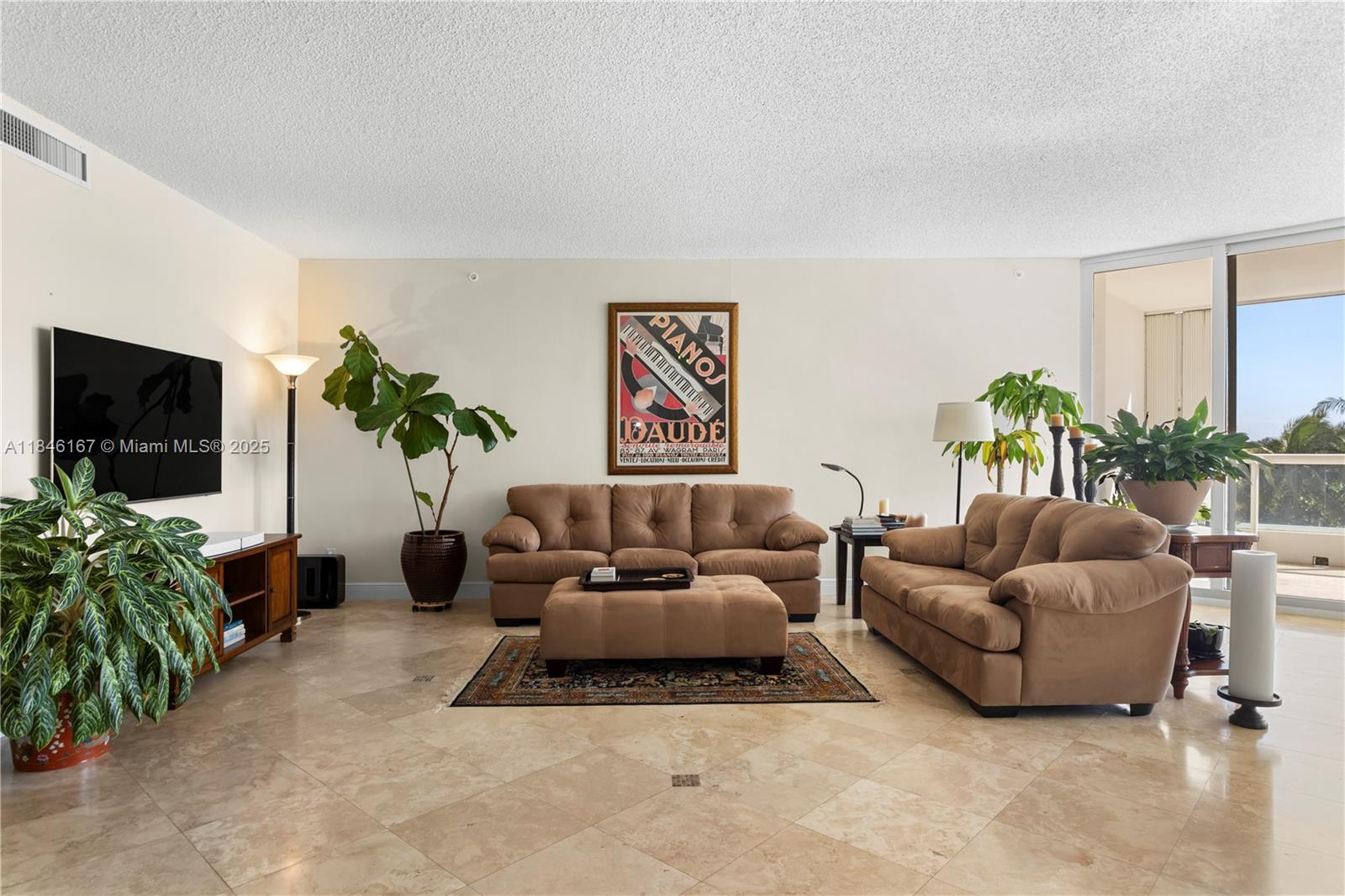 21050 Point Pl Unit 502, Aventura, Florida 33180