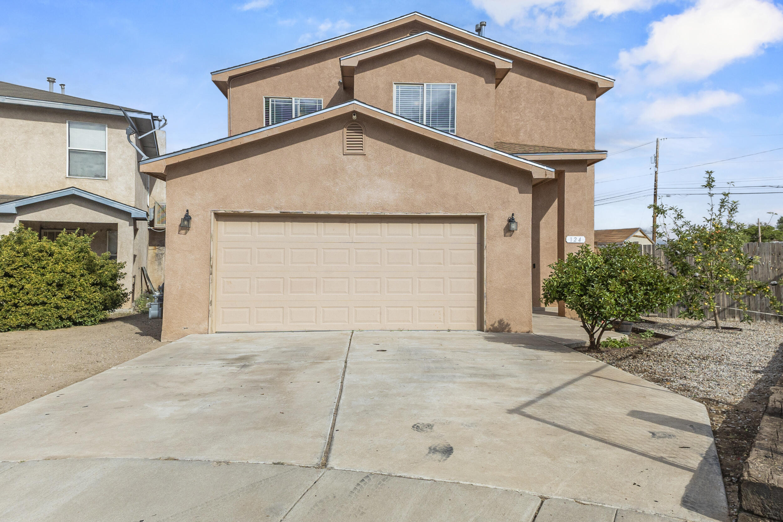 Lovely 3 Bedroom 3 Bath home located in the Albuquerque area. This home offers an open spacious floor plan. Vinyl flooring and tile through out home. Bedrooms do have carpet along with stairs and hallway. Stainless still appliances will convey with the home. Very beautiful vanity mirrors in the bathrooms along with tile back splash in the master shower. Walk in closets. Lots of conveniency as their are restaurants, fast foods, grocery stores and lots more within the area. Call today to see this lovely home.