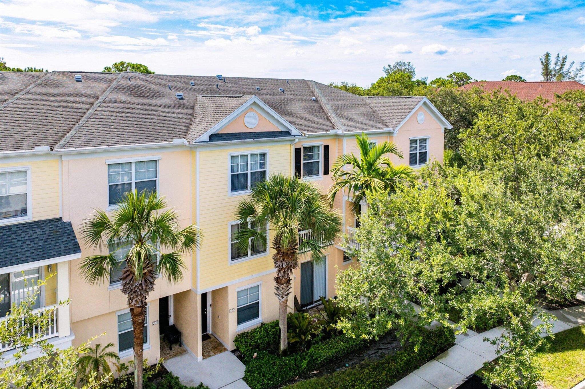 Charming townhouse-style condo in the sought&#8209;after Somerset at Abacoa community. This home boasts 2 beds, 2.5 baths, and 1,344&#8239;sq&#8239;ft of living space with tile and carpet, in&#8209;unit washer/dryer, balcony, and pool views. Well thought out floor plan allows for maximum usable space, with great storage. Open kitchen to dining room and living area.  Every room has a great view.  Home has an excellent balcony to relax on and enjoy. This unit is light and bright, and right next to all of the amenities that Somerset offers including a beautiful and relaxing pool, gym, clubhouse, and more.  Somerset is an amazing community with a truly spectacular location.  Minutes from everything including downtown Abacoa, Abacoa Golf Course, Alton Towncenter, and so much more.