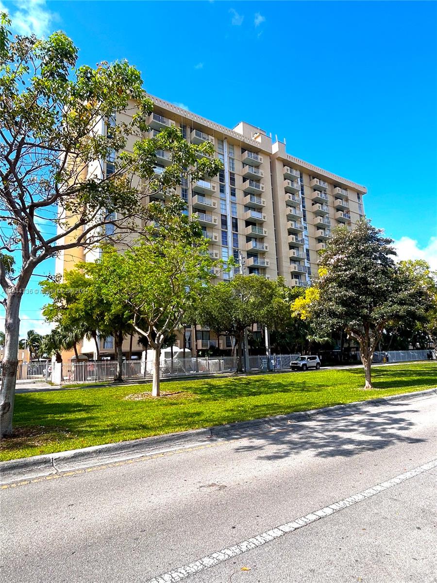 Vecino Del Mar Condo