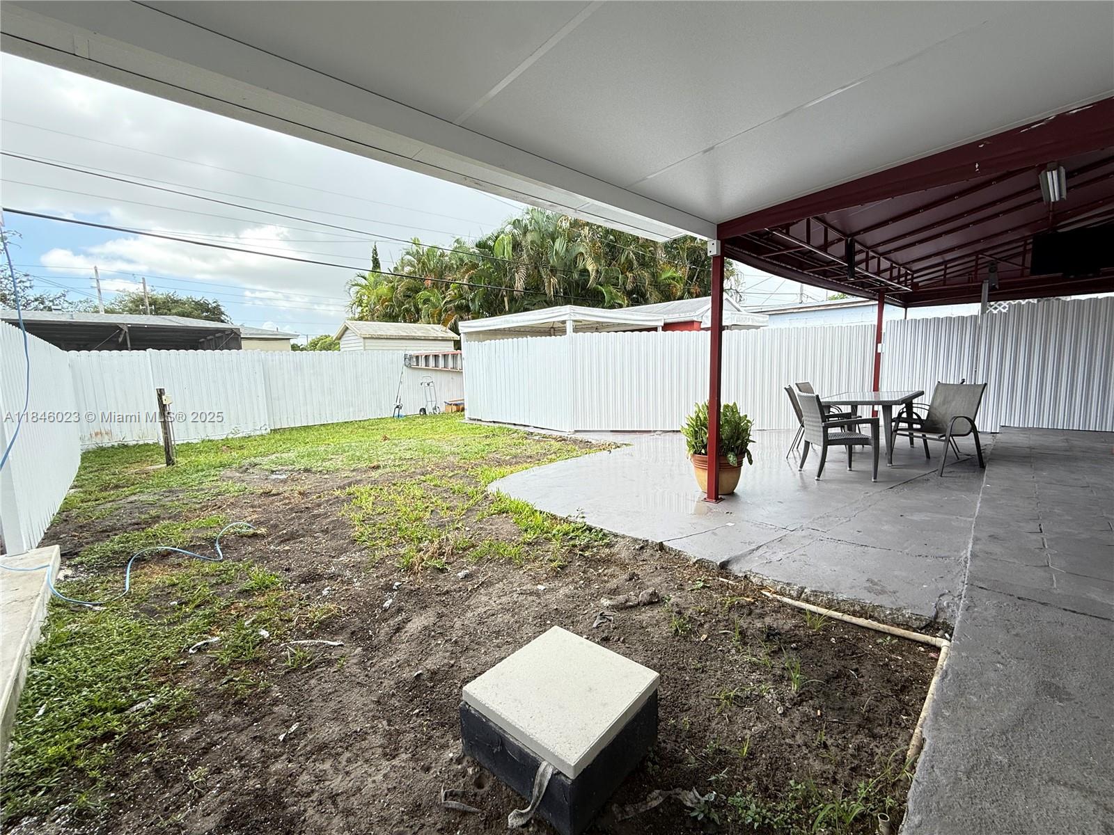 3440 NW 87th Ter