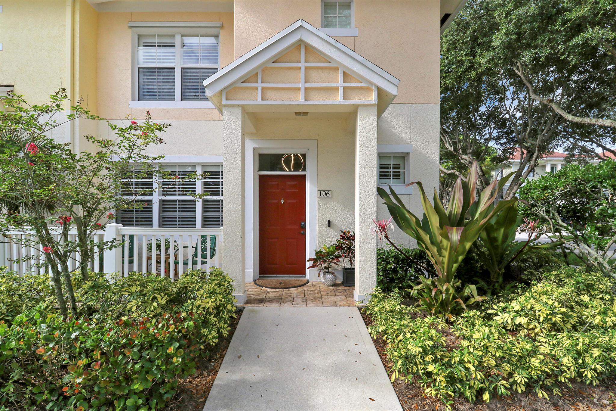 Image to showcase the property located at 776 Dakota Drive 106