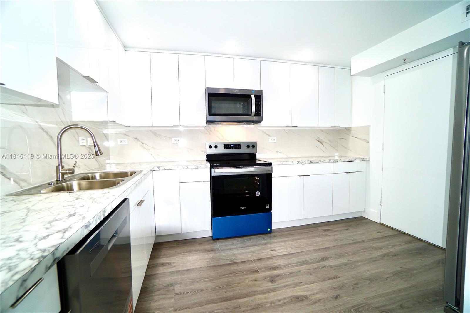 Property photo # 0