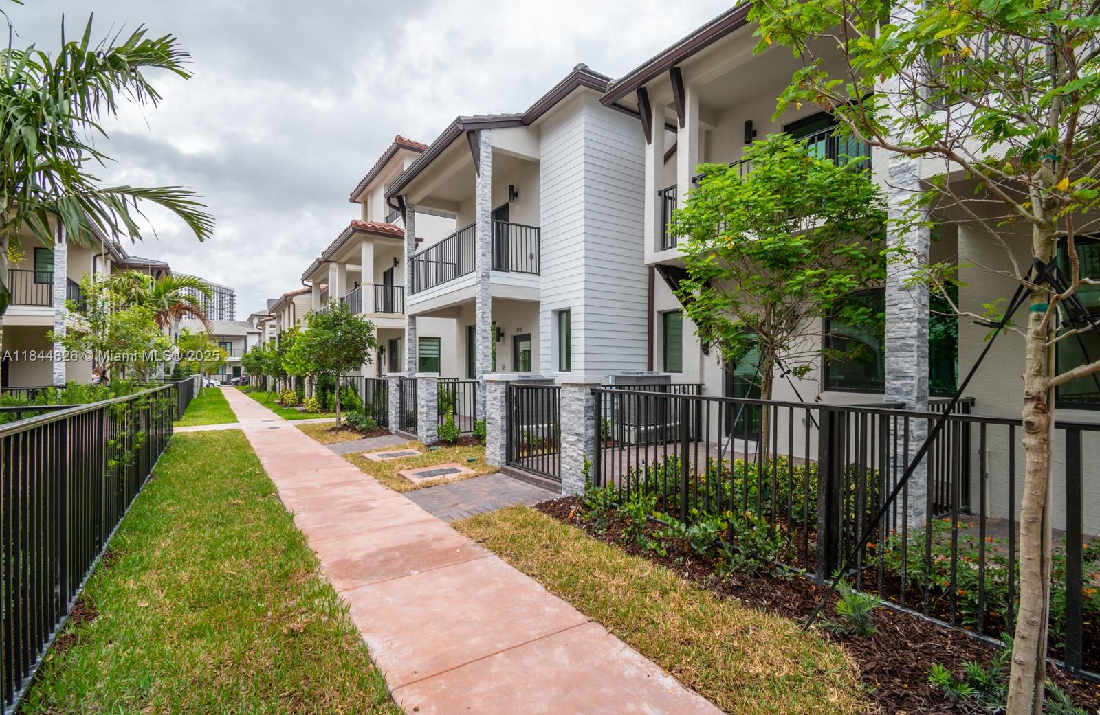 Property photo # 8