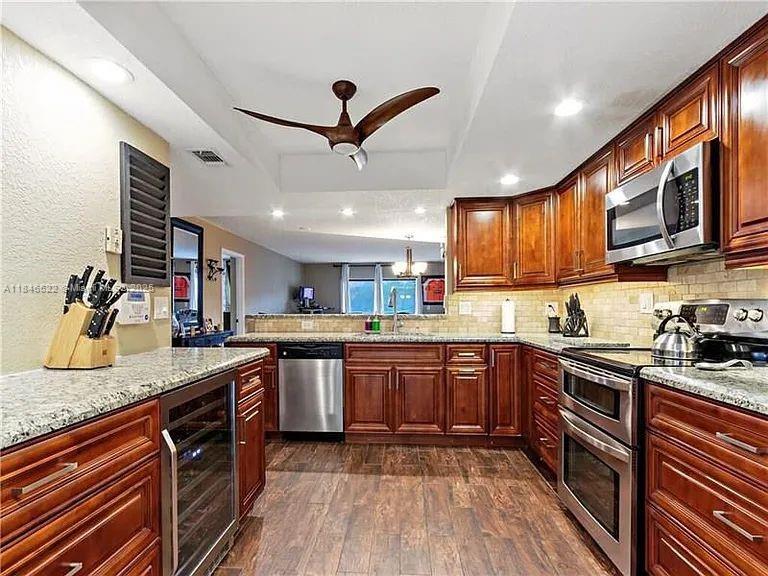 Property photo # 6