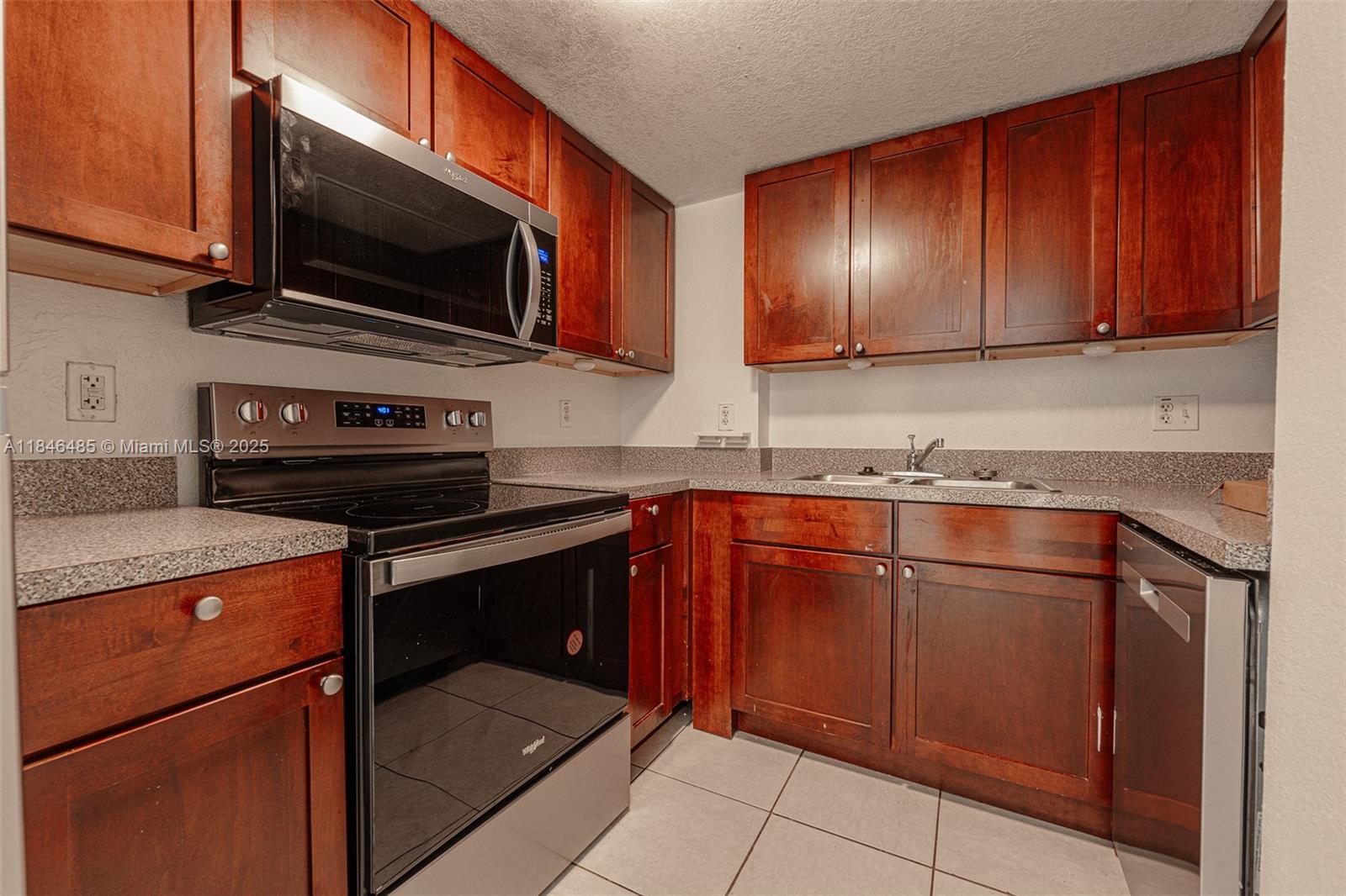 Property photo # 4