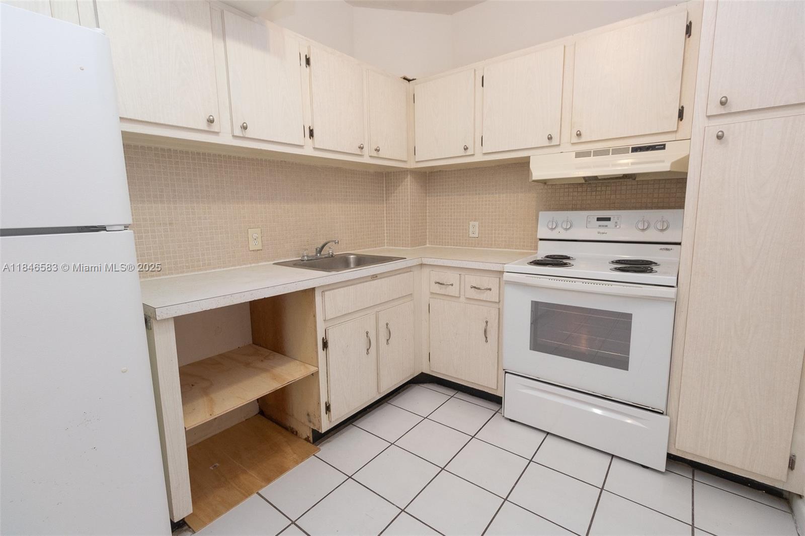 Property photo # 7