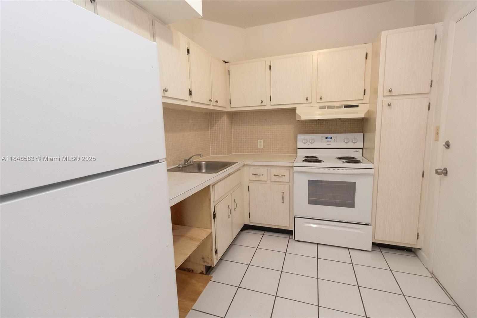 Property photo # 4