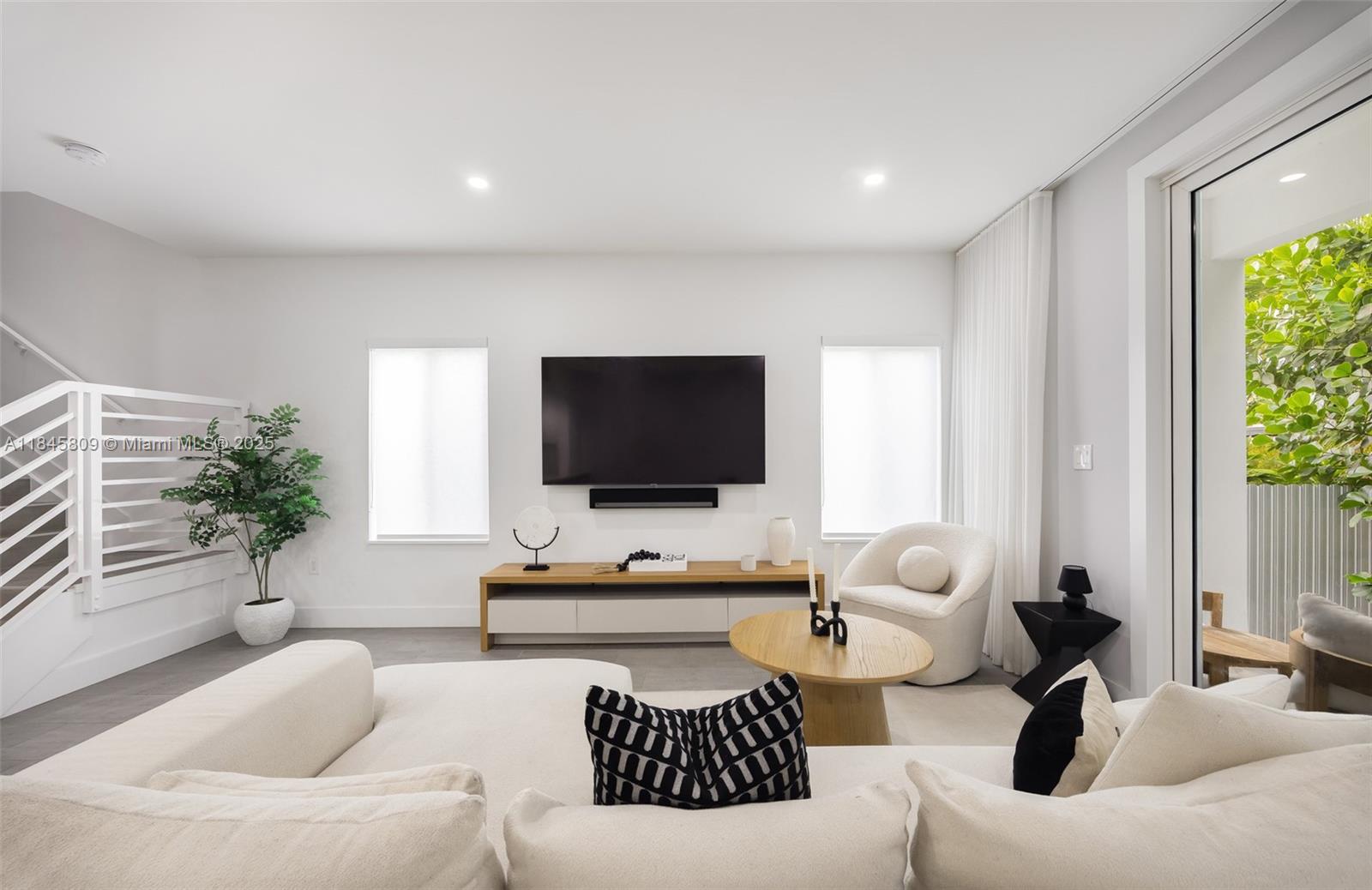 Property photo # 2