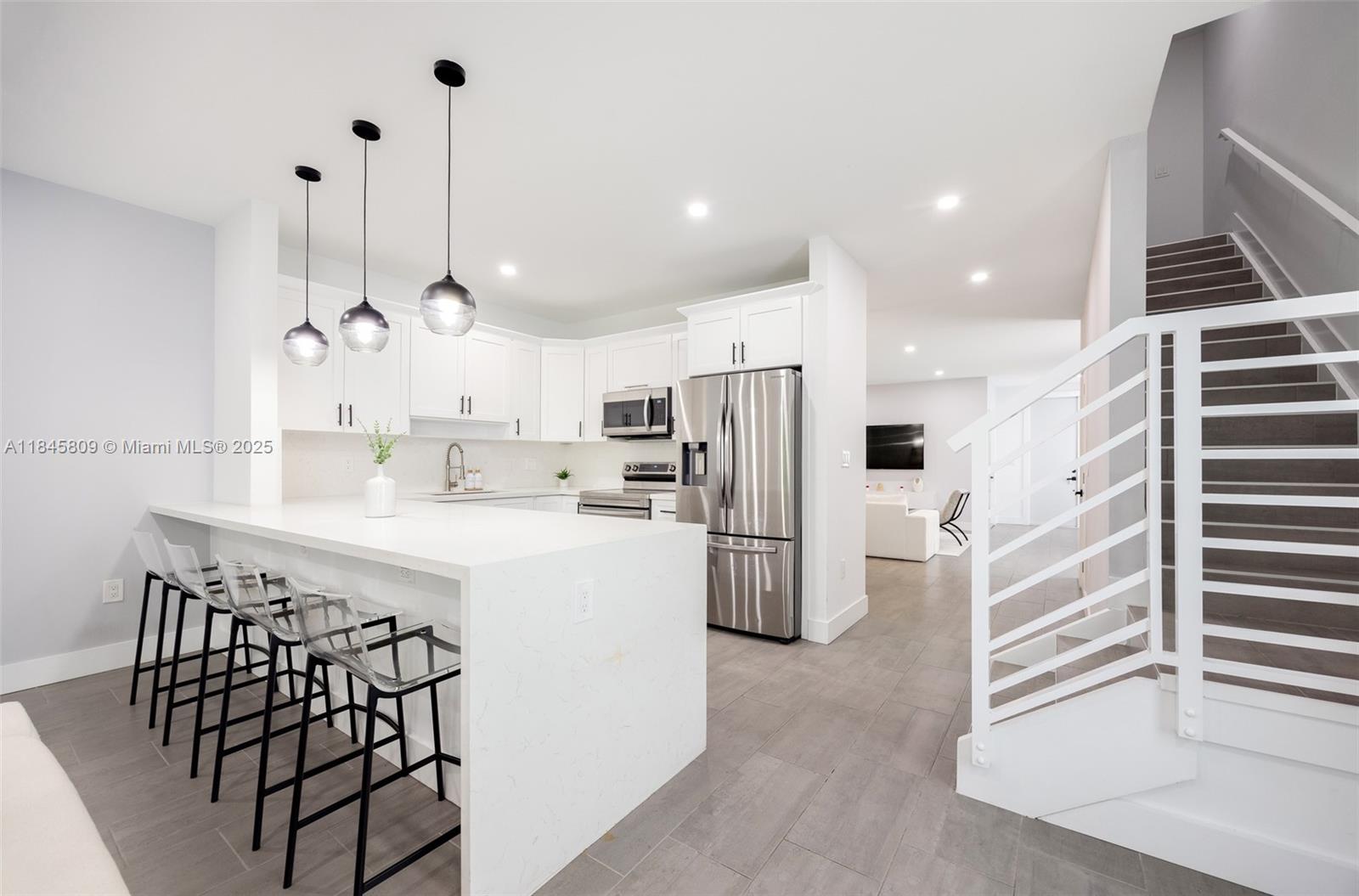 Property photo # 9