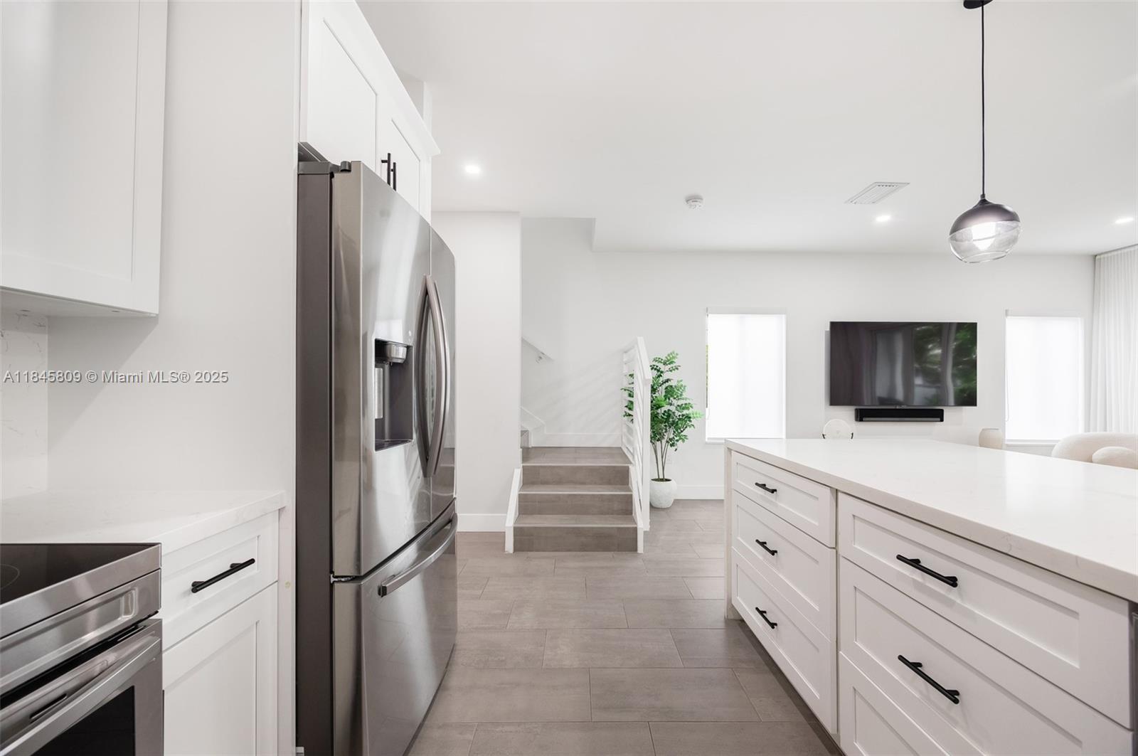 Property photo # 6