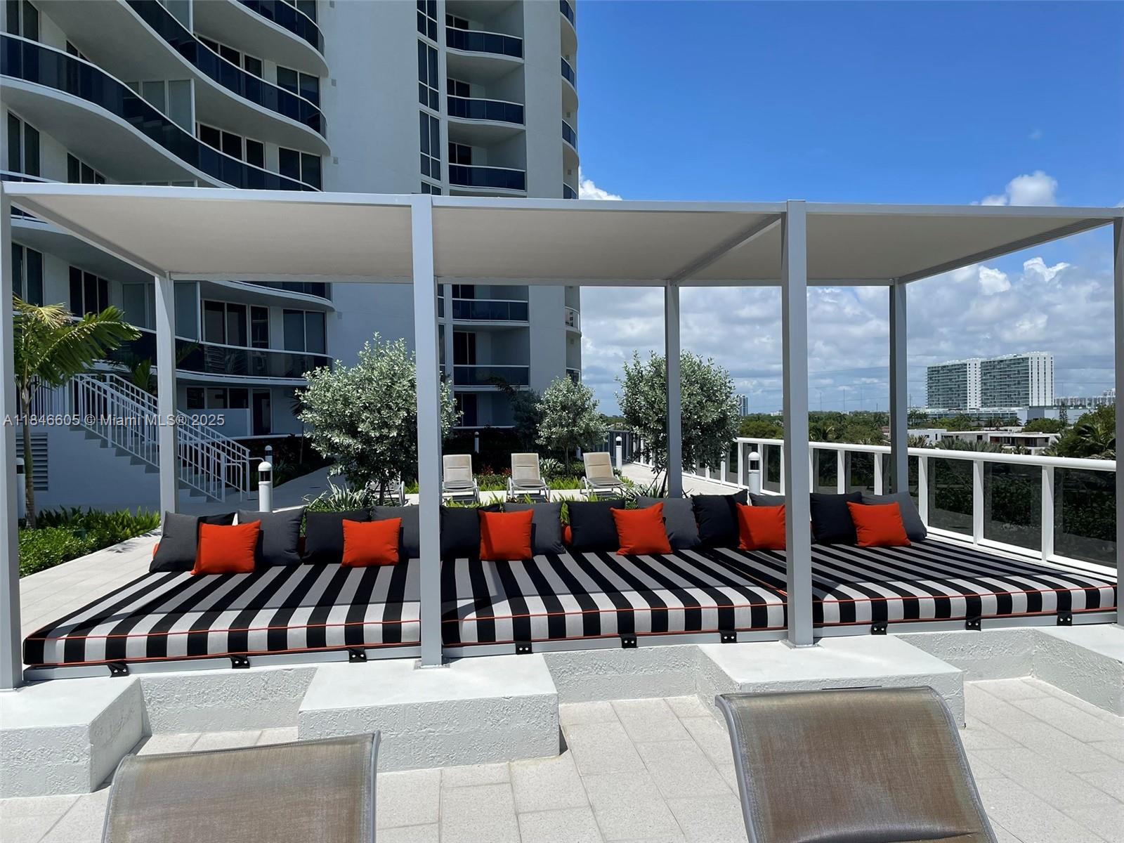 16001 Collins Ave #1605, Sunny Isles Beach FL 33160