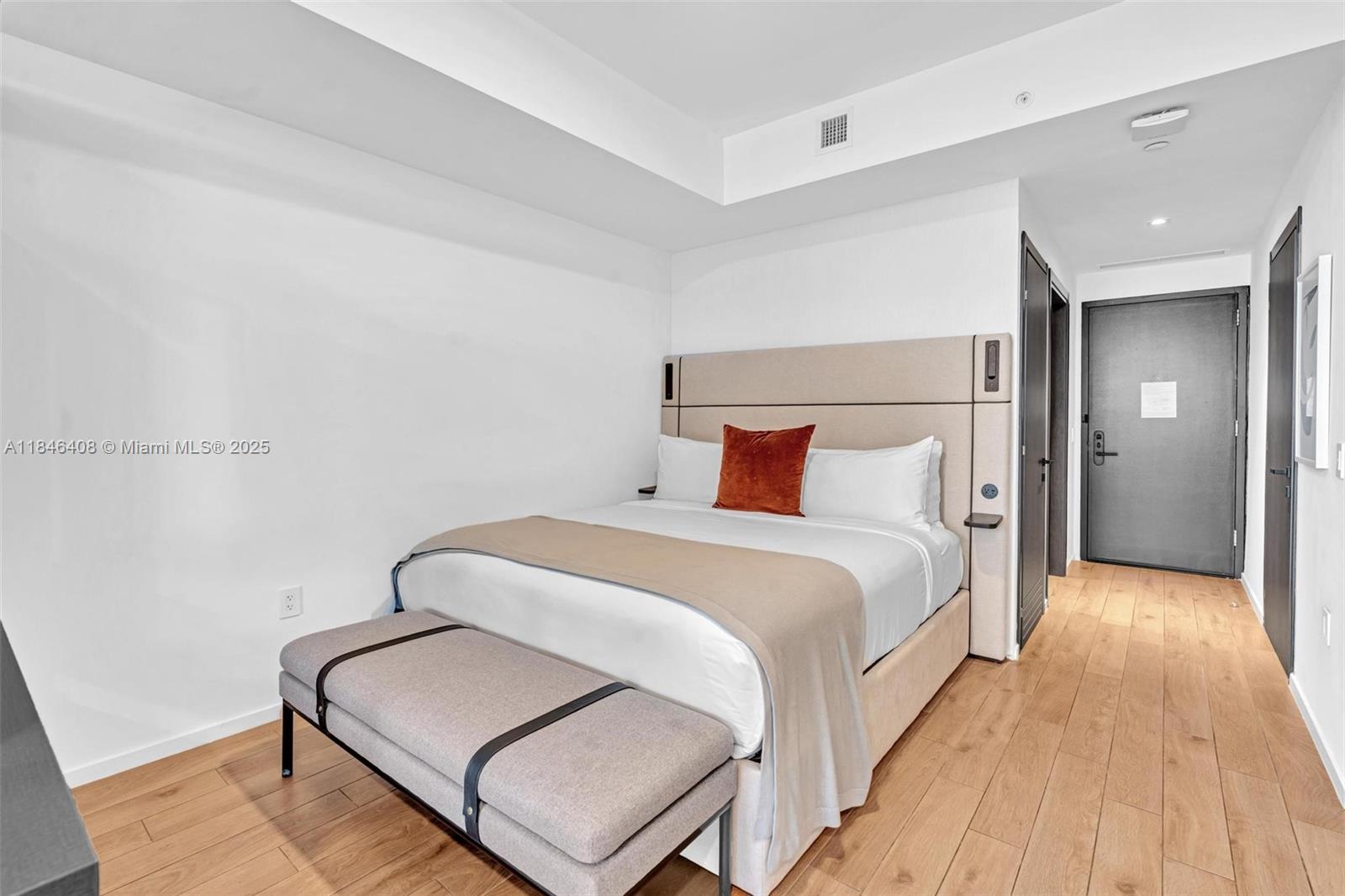Property photo # 8
