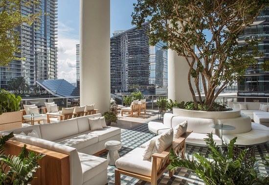 801 S Miami Ave #2806, Miami FL 33130