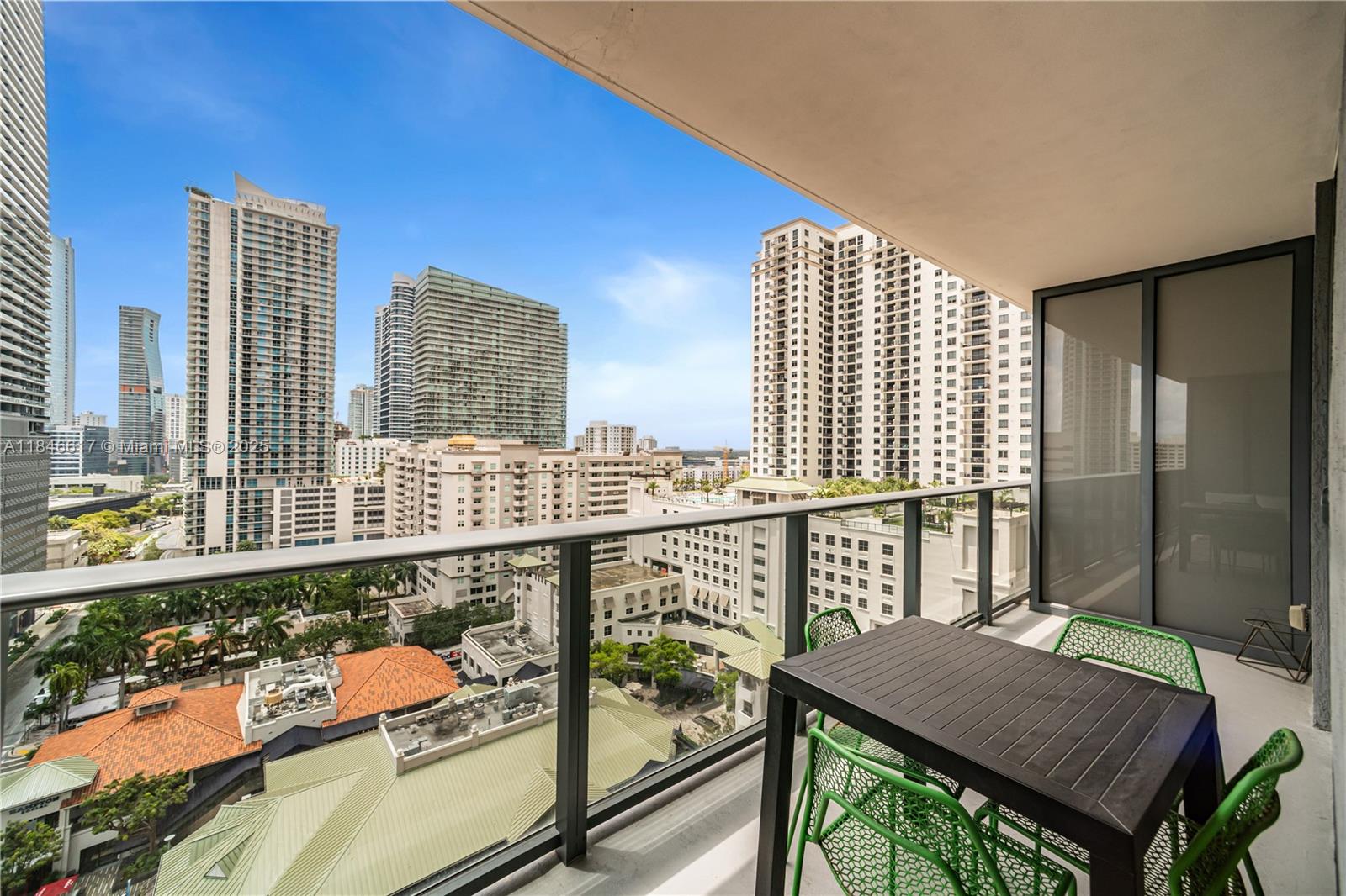45 SW 9th St #1204, Miami FL 33130
