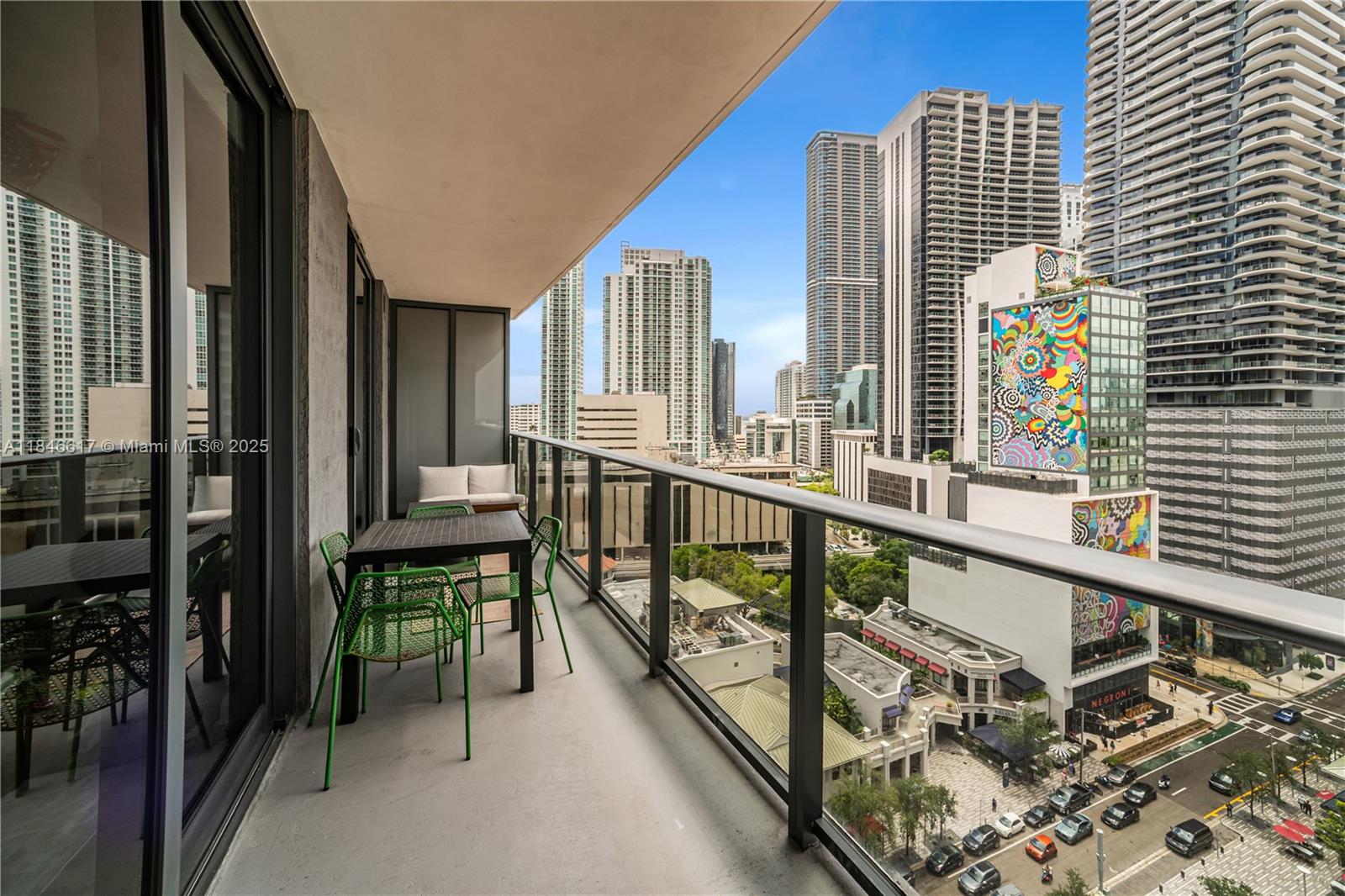 45 SW 9th St #1204, Miami FL 33130