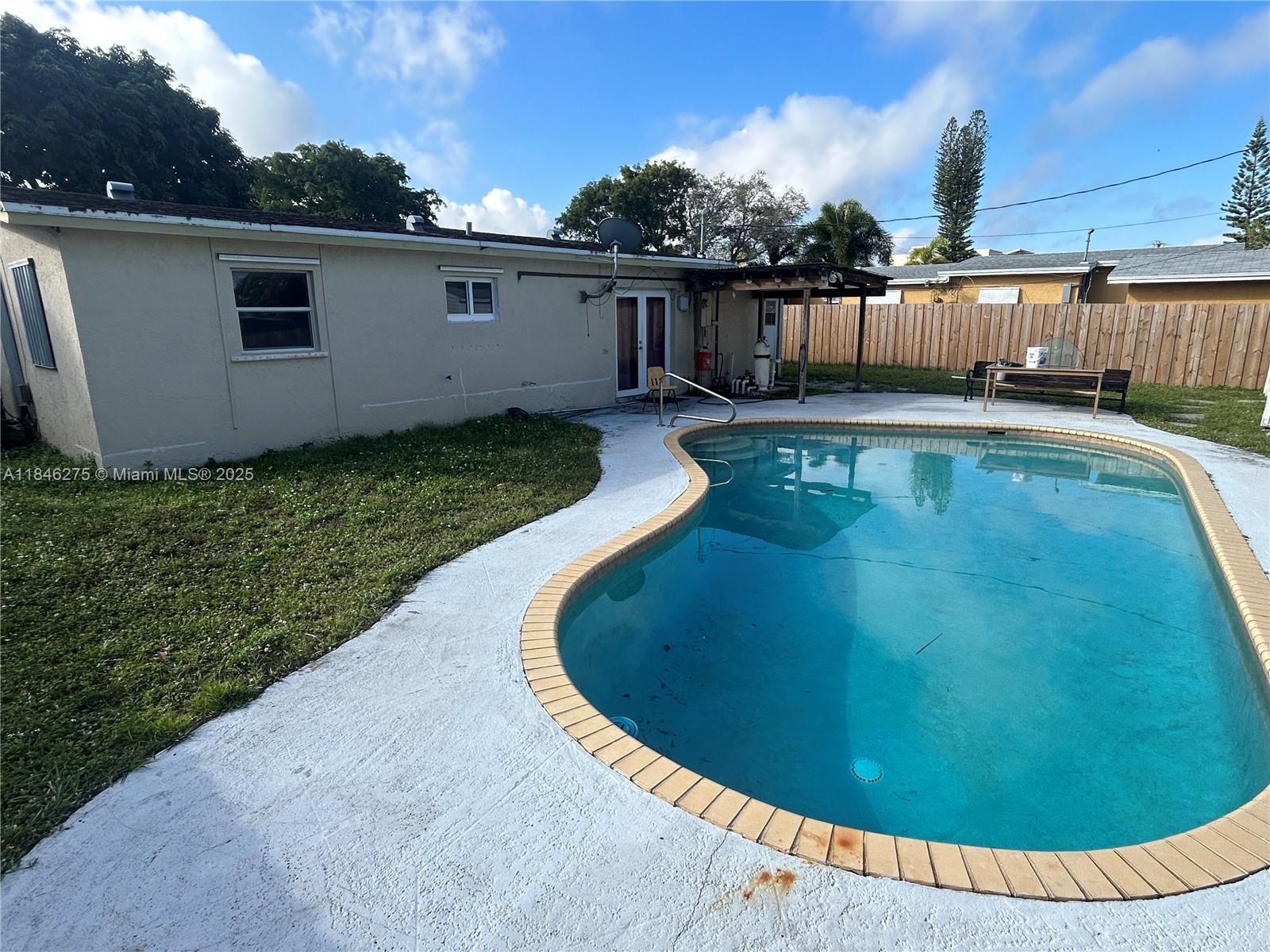 Property photo # 6