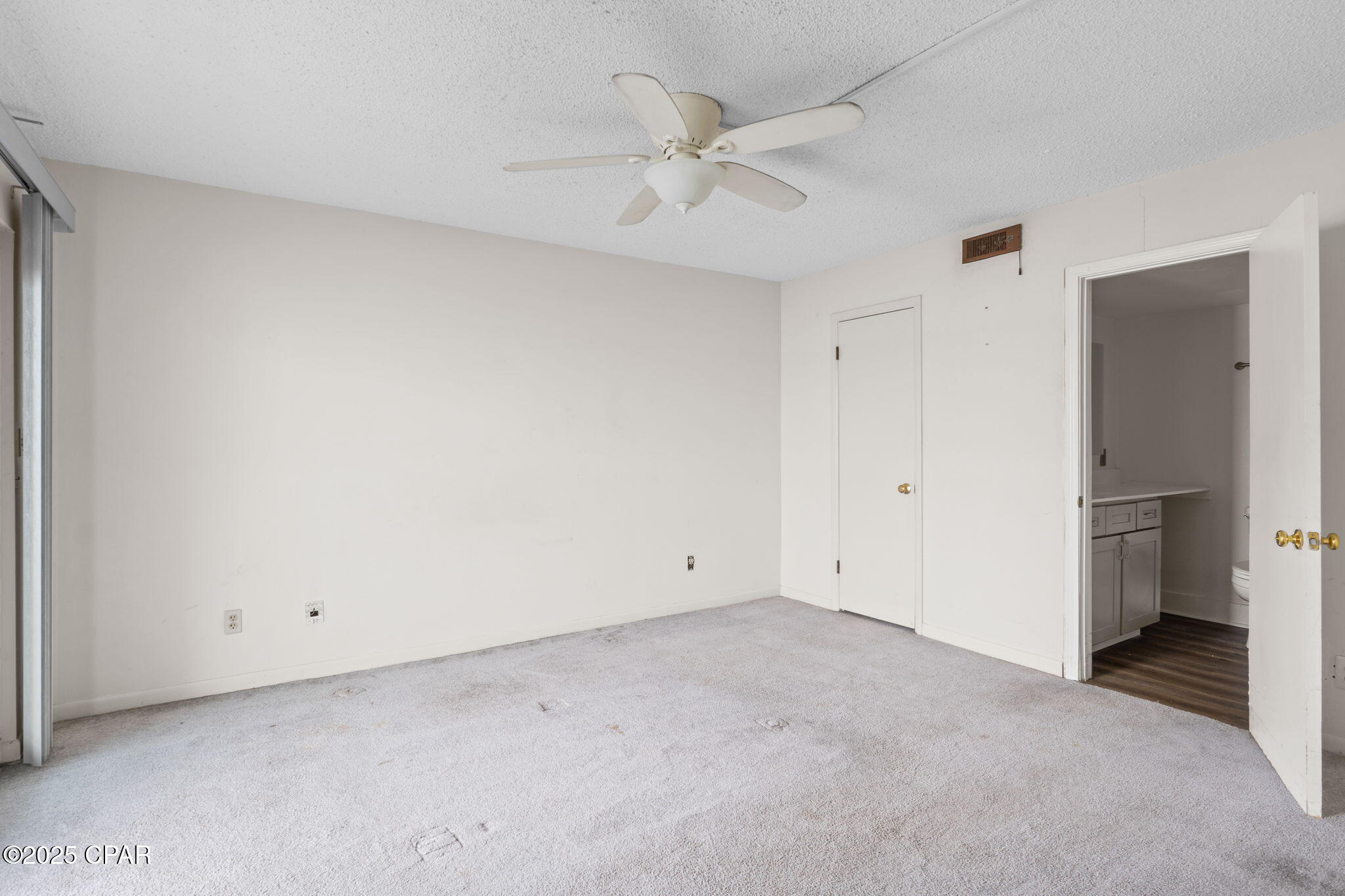 Image 12 For 100 Cherry Street 202