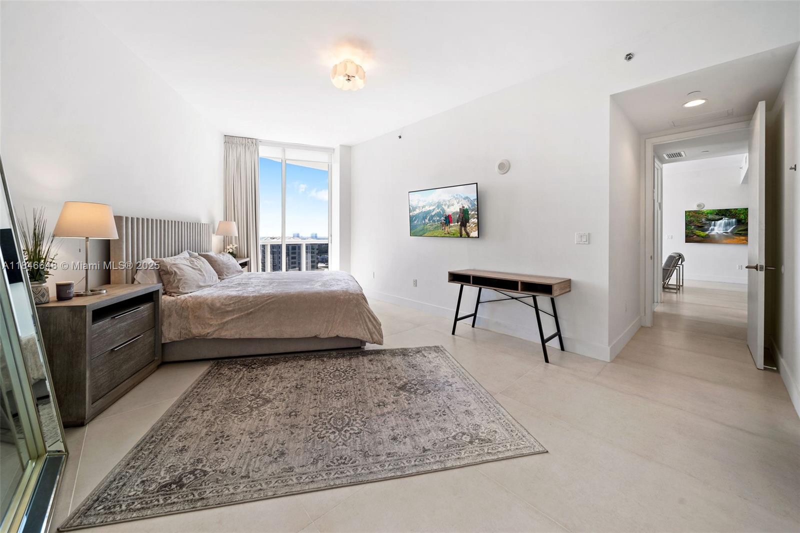 15811 Collins Ave #1805, Sunny Isles Beach FL 33160