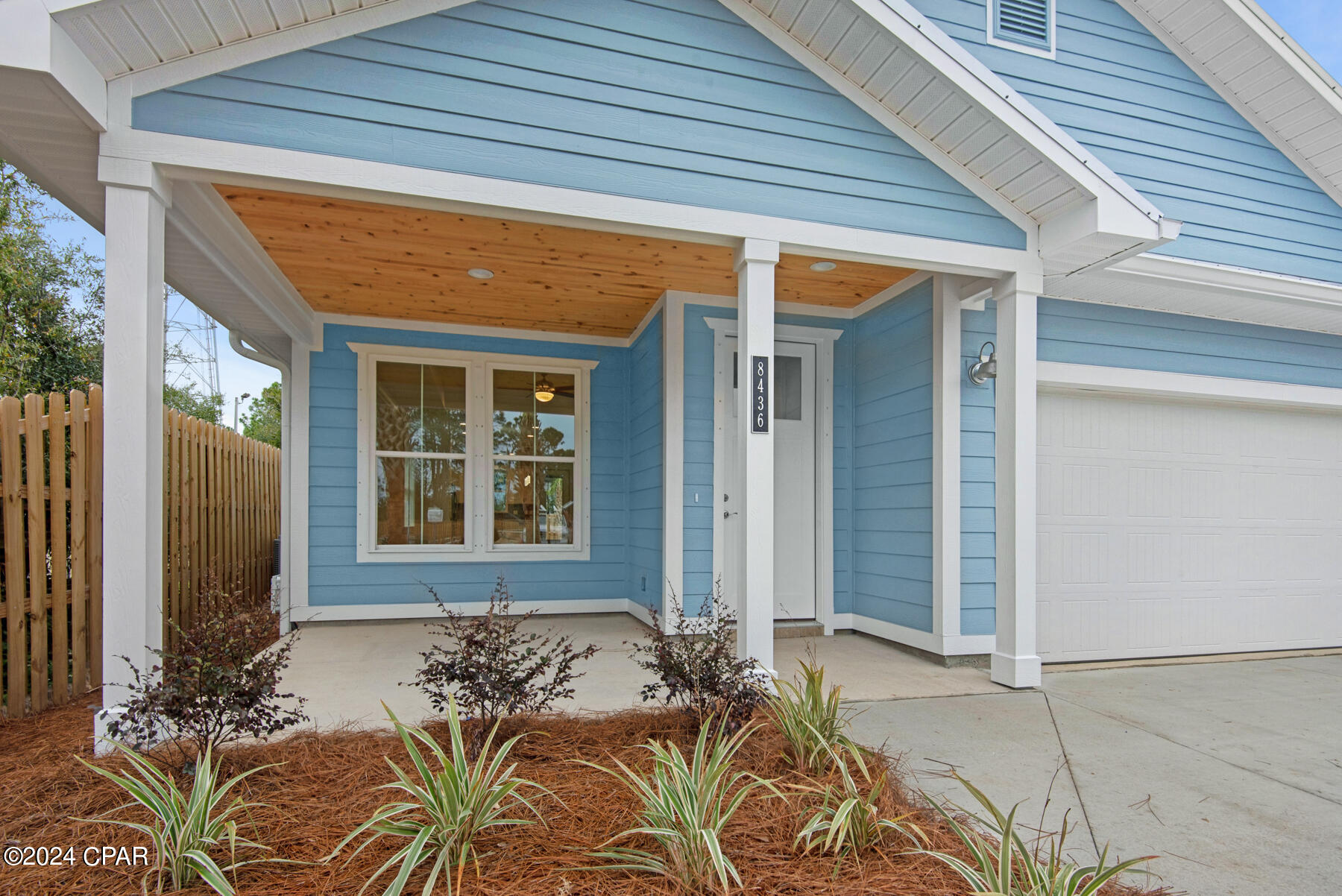 Image 3 For 8432 Warner Place