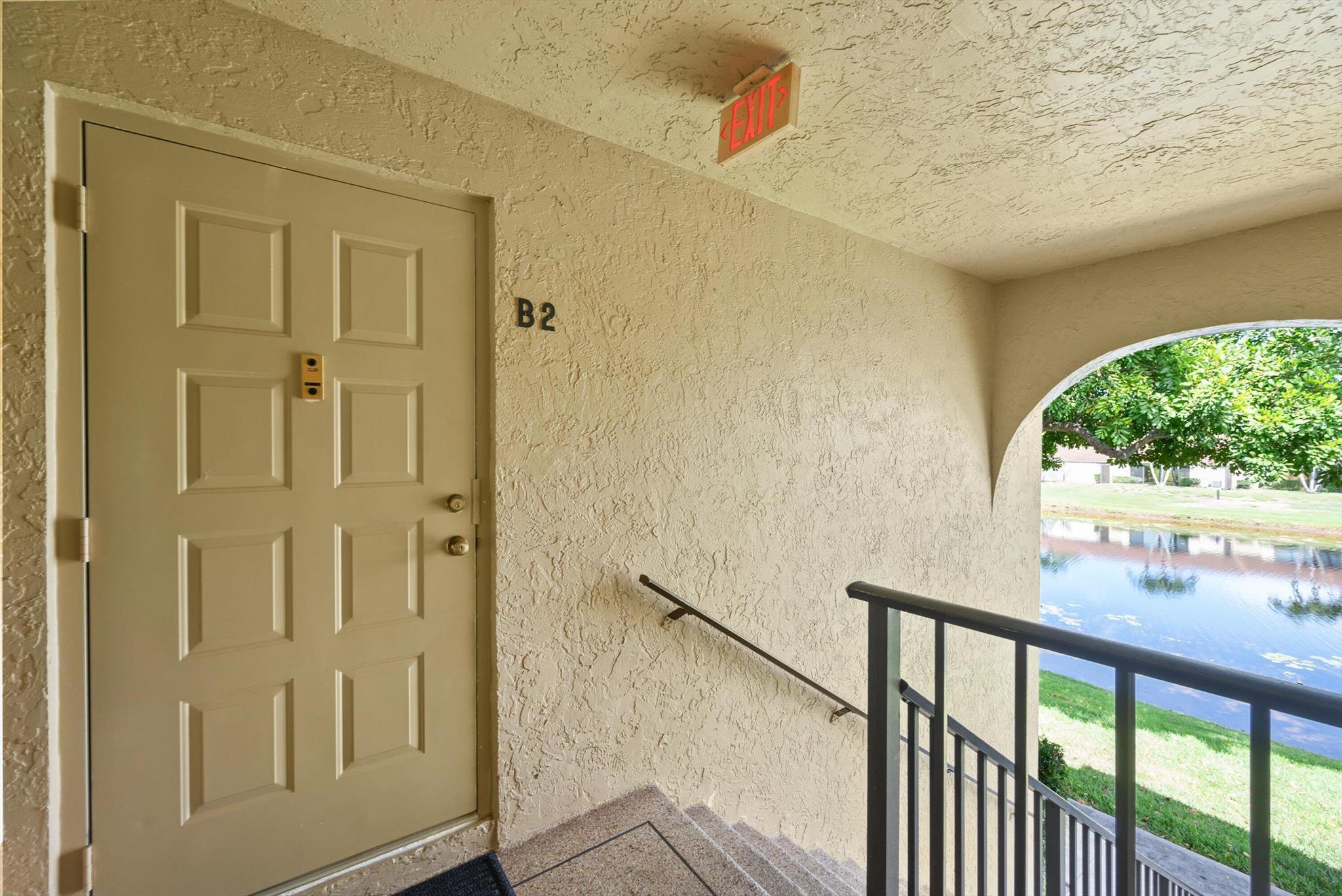 723 Sunny Pine Way Unit B-2, Greenacres, Florida 33415