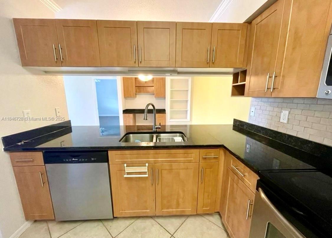 Property photo # 0