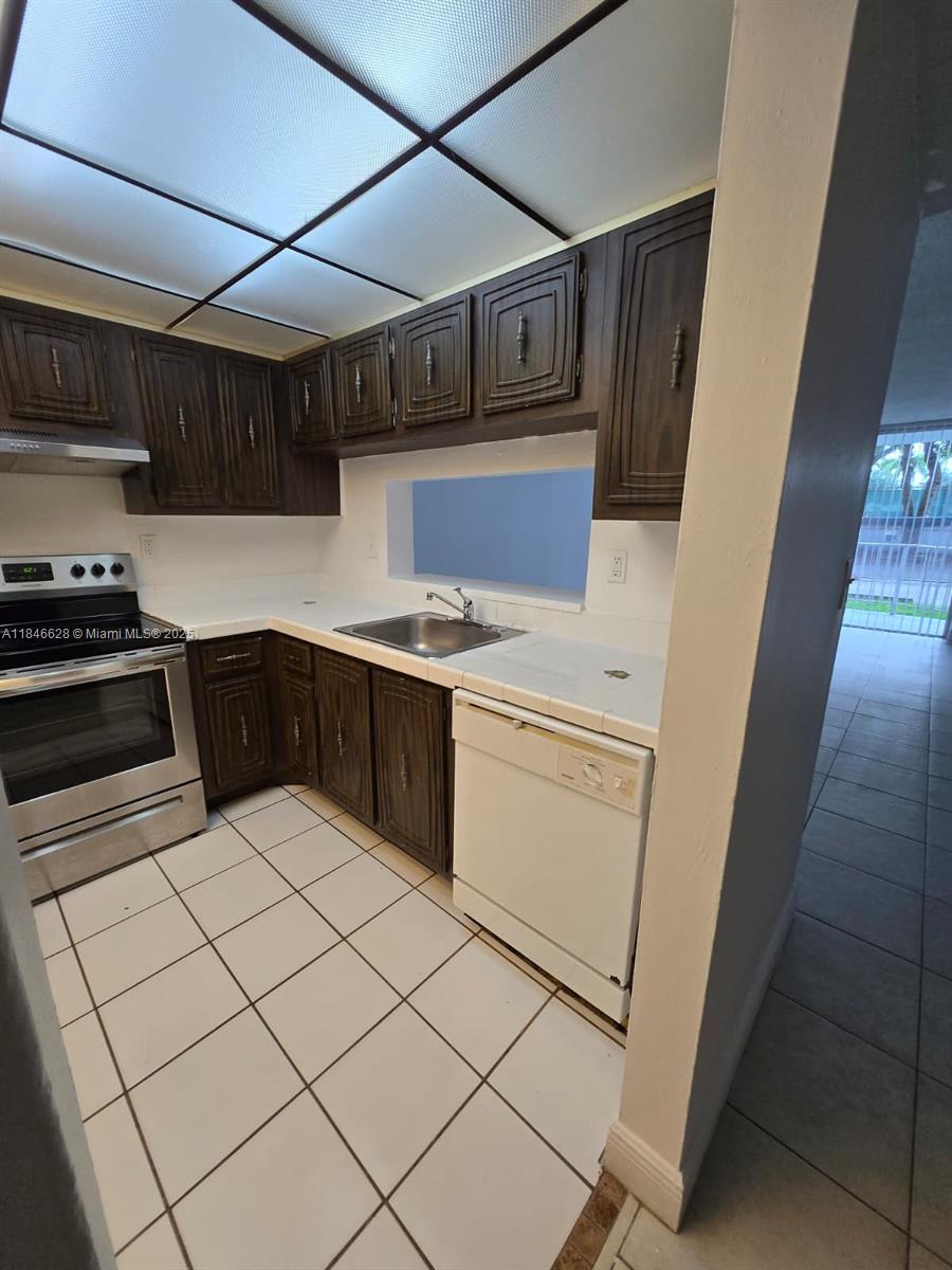 Property photo # 9