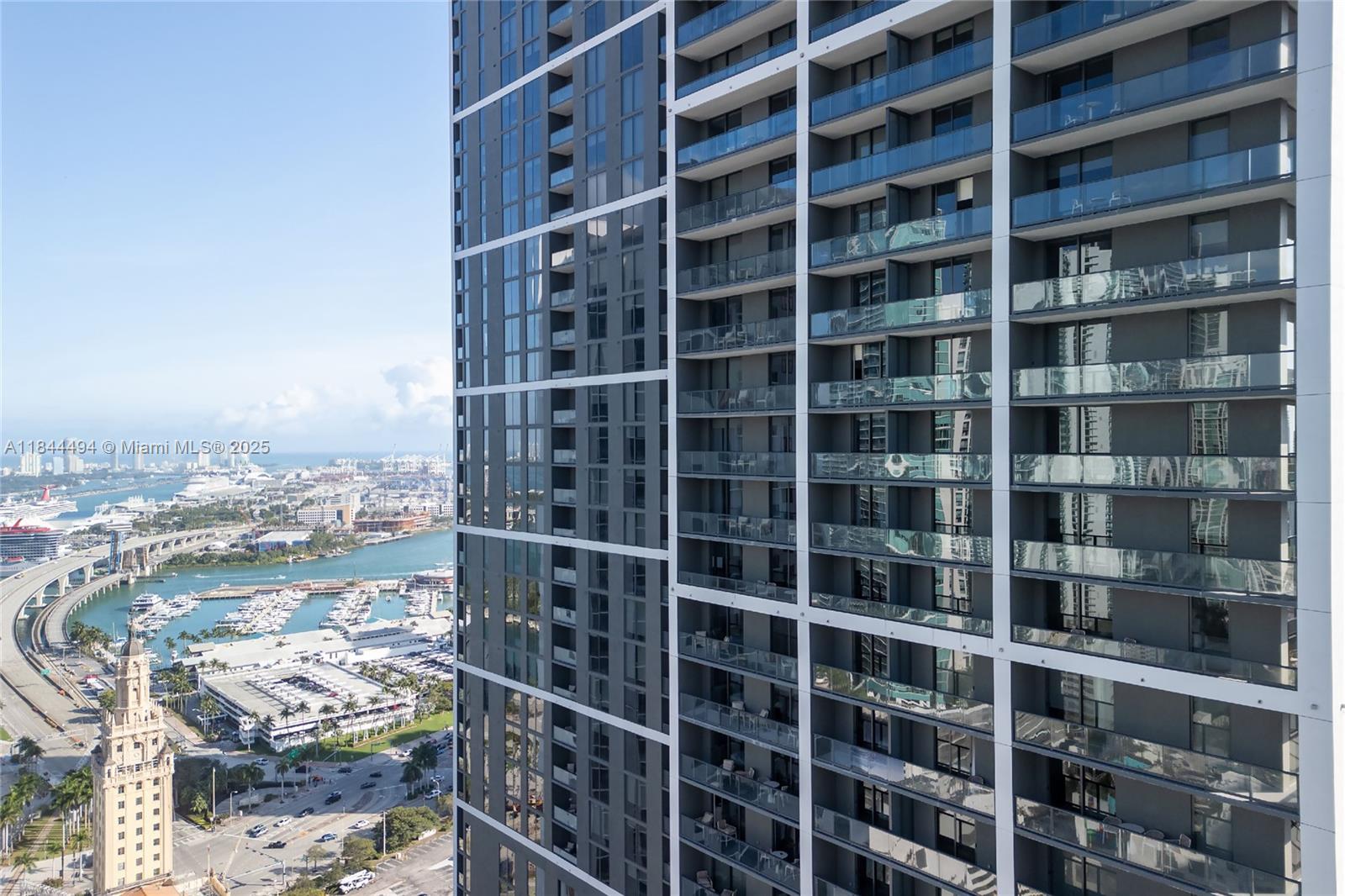 601 1st Av Unit 4402, Miami, Florida 33132